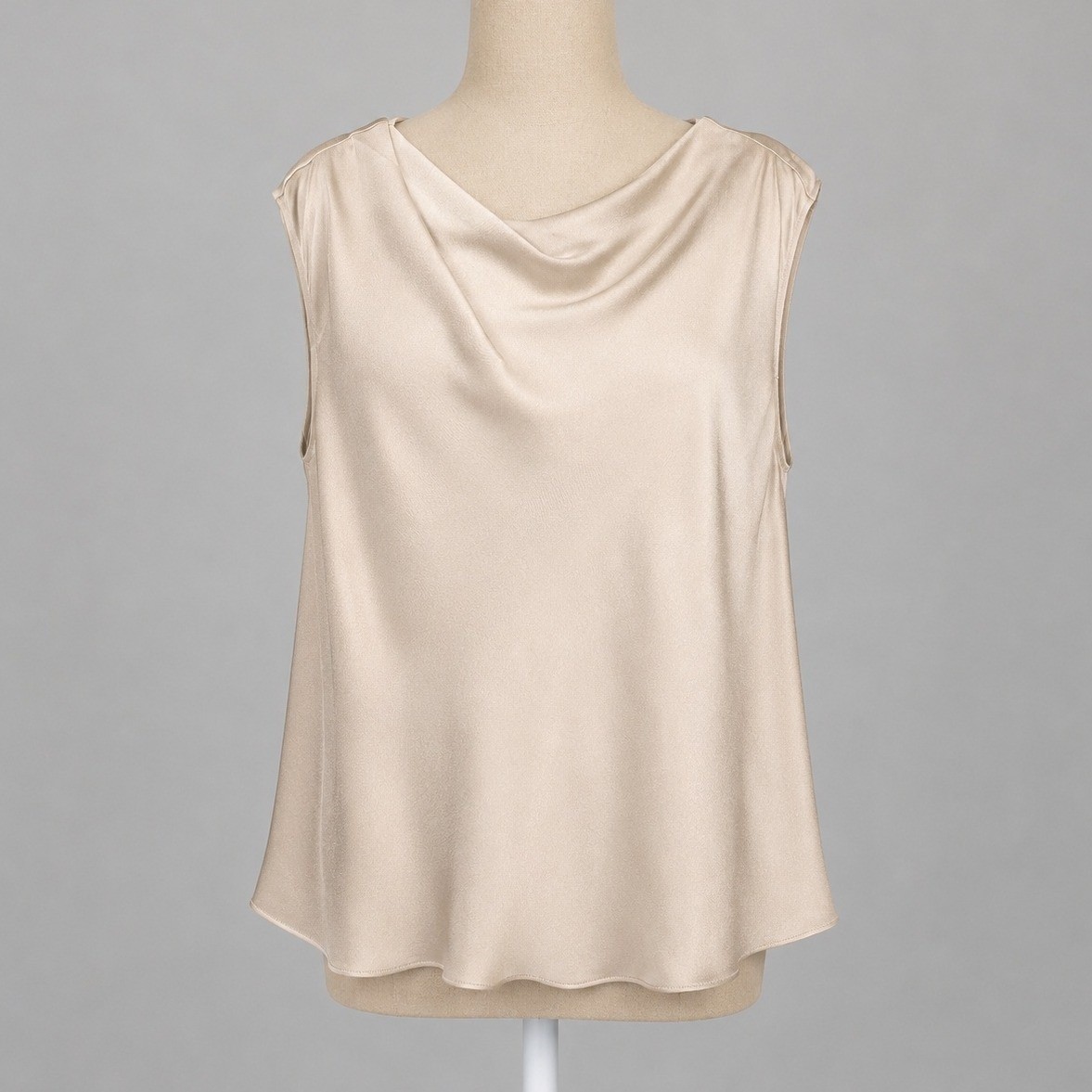 Vince 100% Silk Satin Cowl Neck Sleeveless Top Sz S Luxury Fairy Modern Coquette