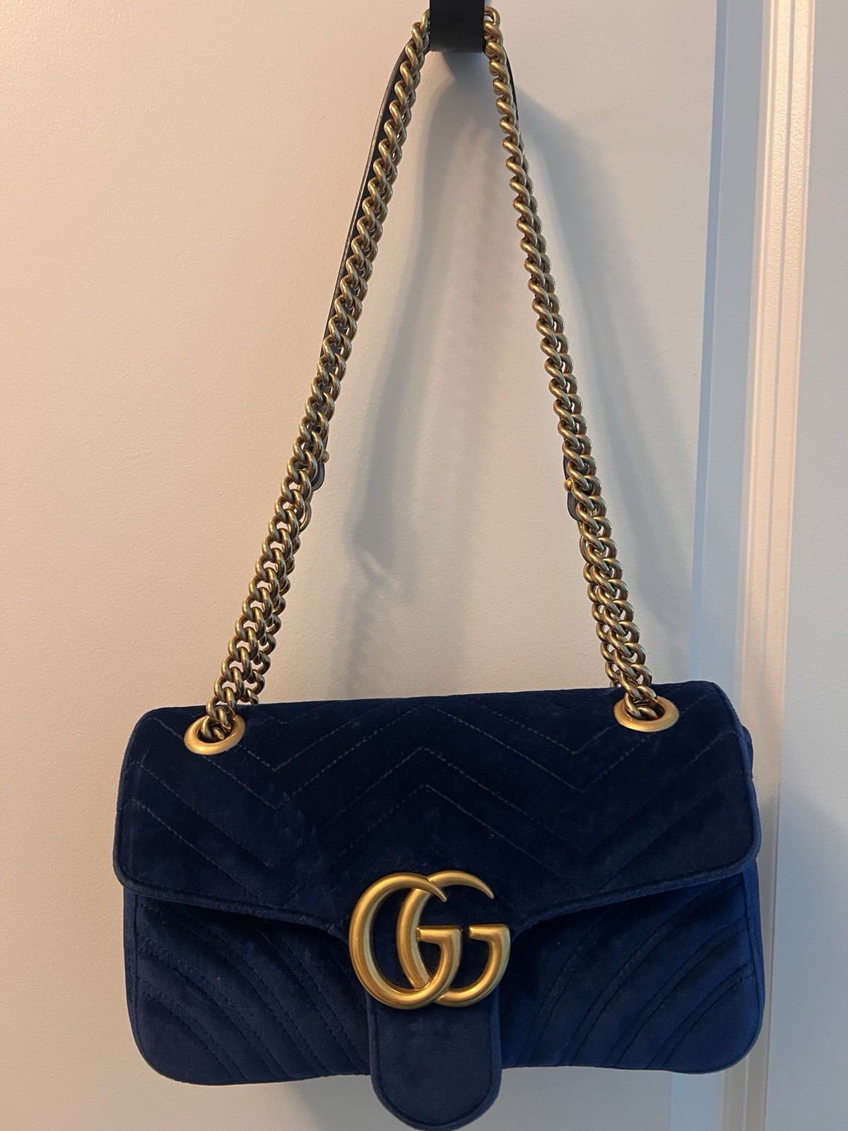 Gucci GG Marmont Shoulder Bag Medium Blue Velvet