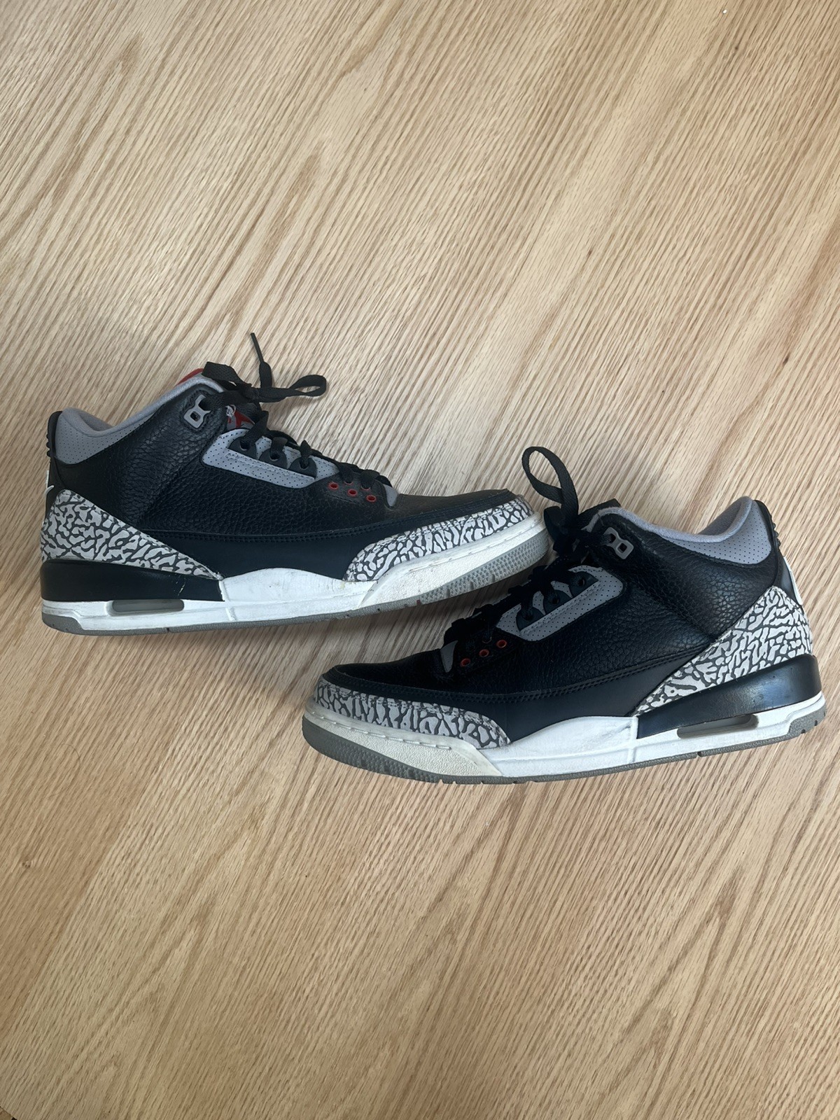 Size 11 – Jordan 3 Retro OG Mid Black Cement