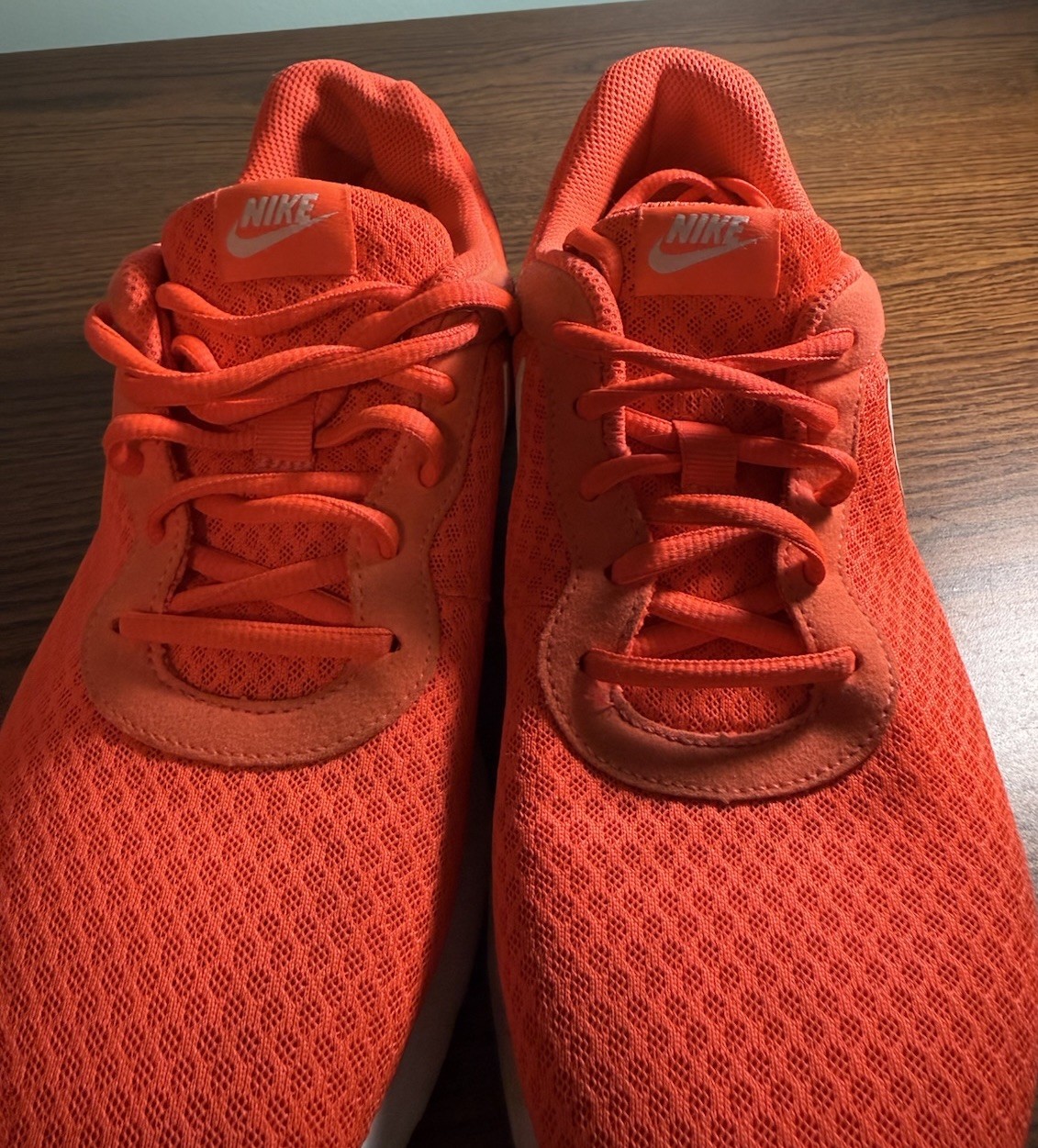 Nike Running Shoes Women’s 9.5 Bright Orange Gently Used Breathable Mesh