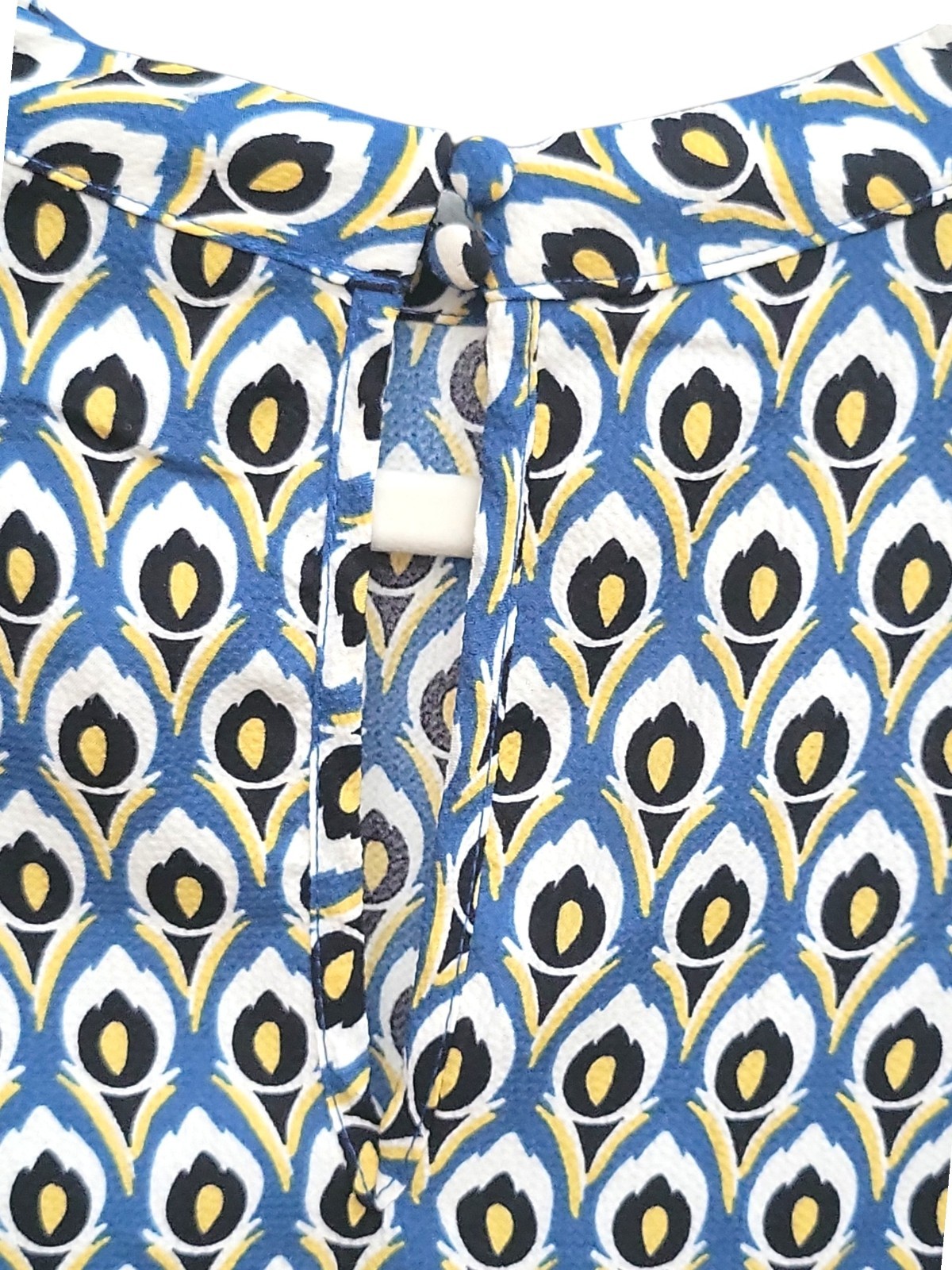 Cupcakes And Cashmere High Neck Peacock Feather Print Blouse Size L Balloon…