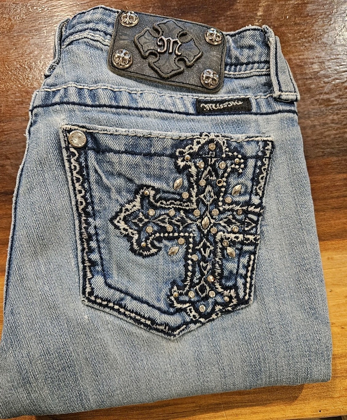VTG Y2K Miss Me Ultra Low Rise Bootcut Jeans Size 27 Bling Crystal Cross 28×28