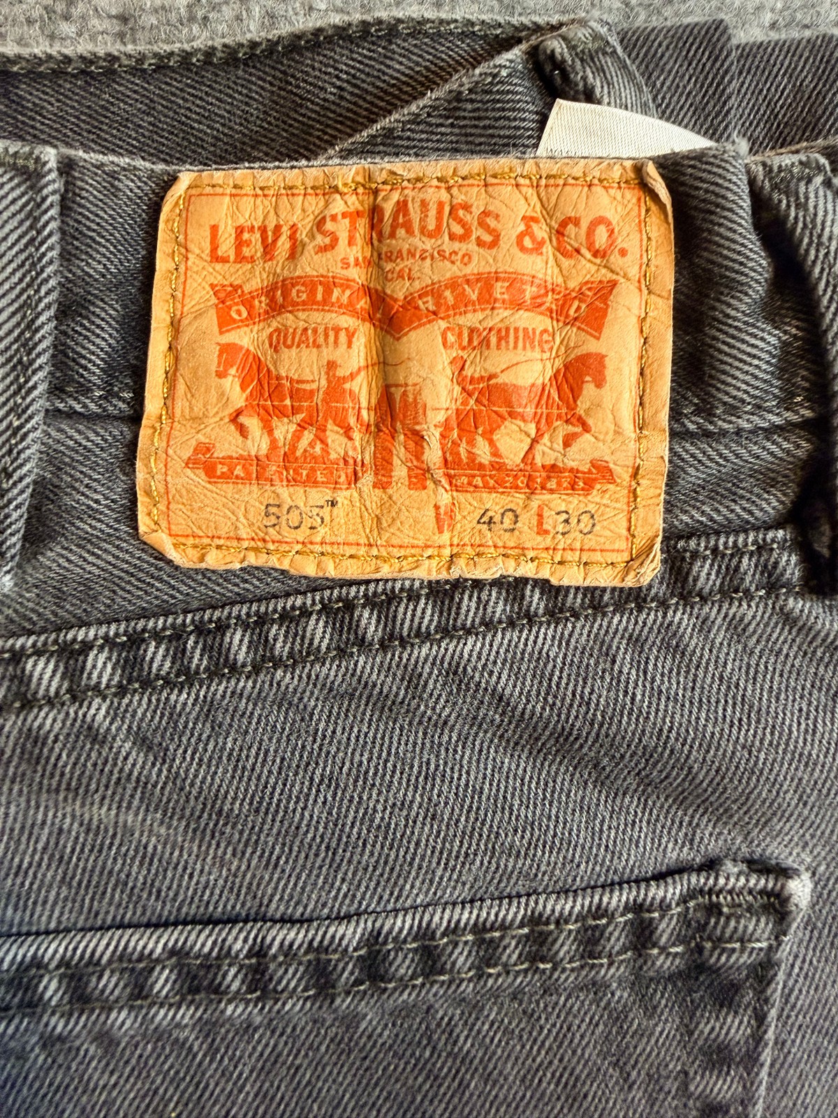 Levis 505 Mens Jeans 40×30 Black Washed Denim Regular Fit Straight Leg