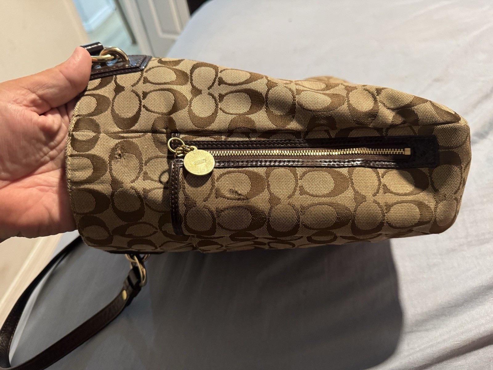 Coach Signature Logo Zip Tote Bag. Brown Tan Large Double Handles Gold HW.