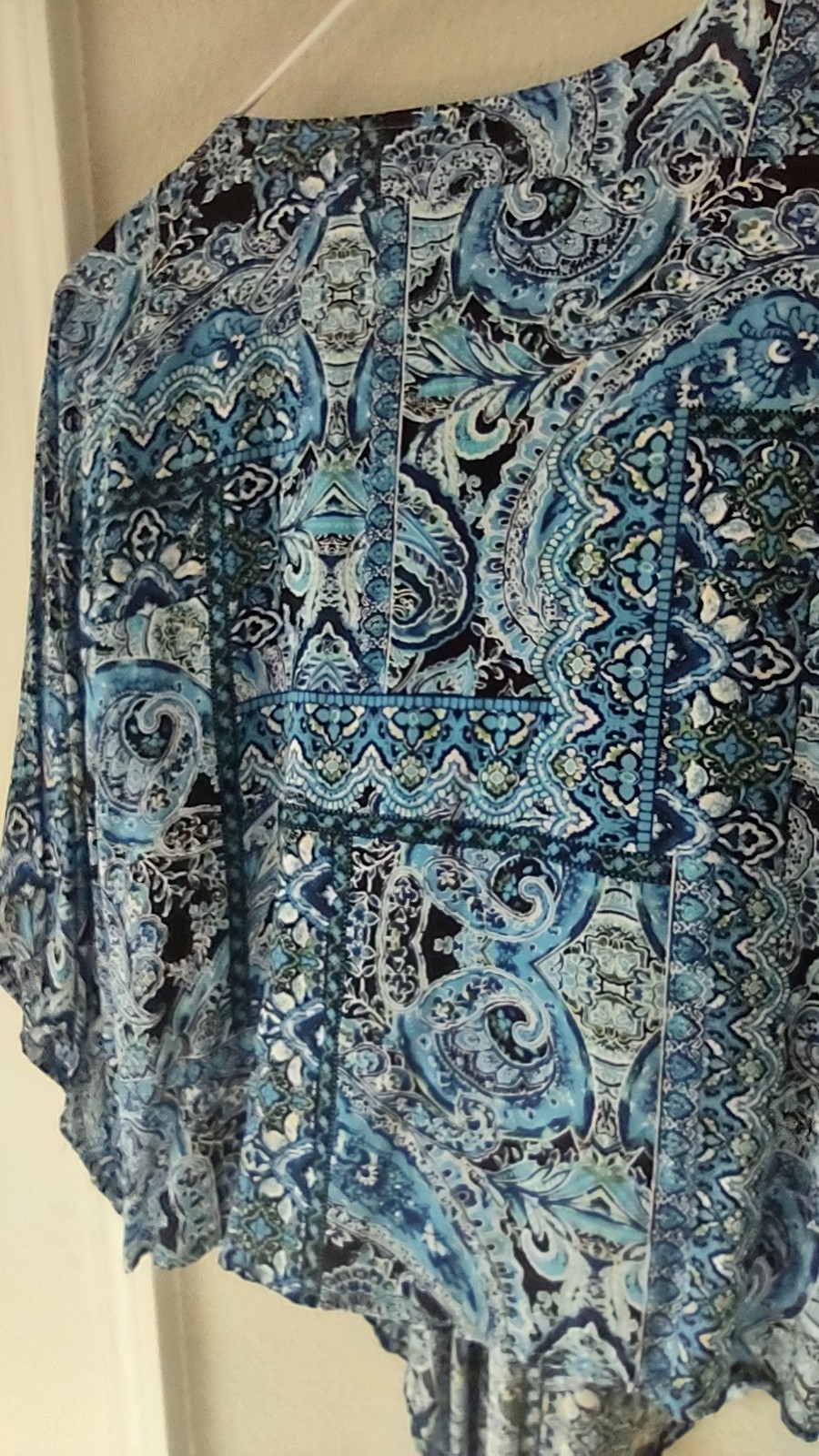 Just Polly New York Blue Paisley Rayon V-Neck 3/4 Sleeve Blouse XS