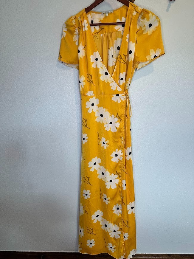Madewell Puff-Sleeve Floral Yellow Daisy Wrap Midi/Maxi Dress – Small