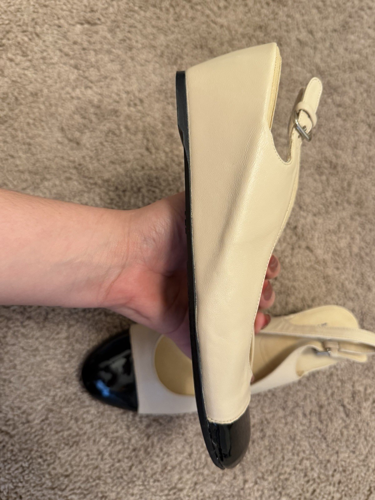 Stuart Weitzman A408323 Vintage Cap Toe Slingback Kitten Heel Nude Black Size 8