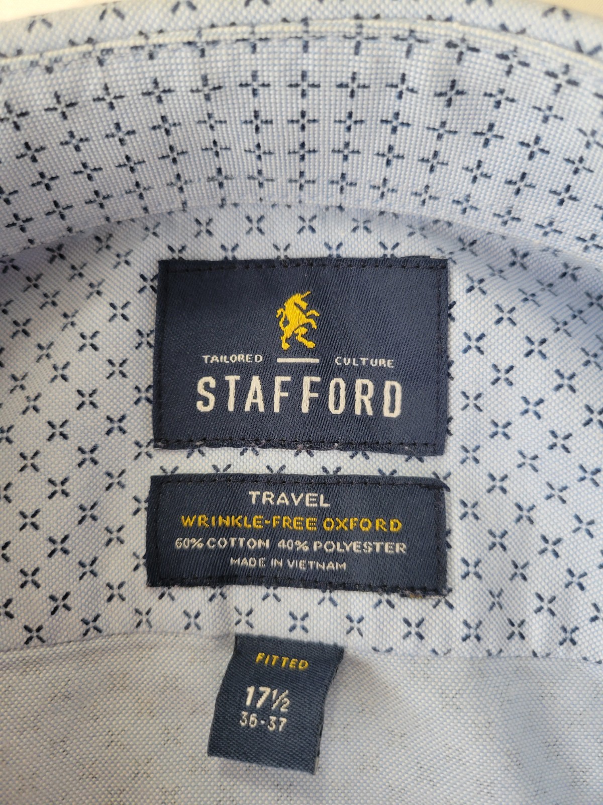 Stafford Travel Blue Diamond Button Down Oxford Shirt Size 17.5 36/37