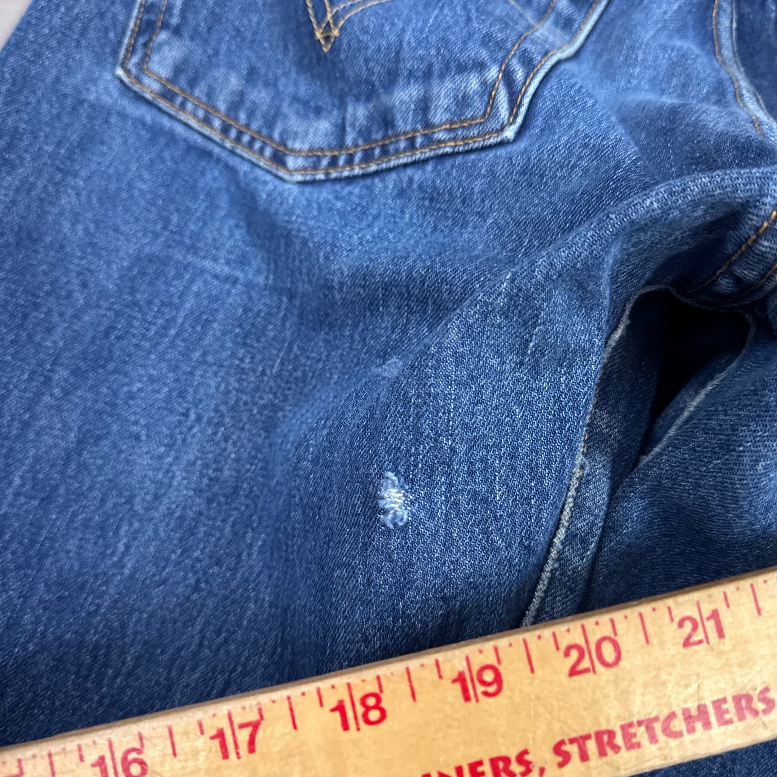 Levis 501 Jeans Mens 32×34 Blue Button Fly Denim Pants Thrashed Faded (Tag34x36)