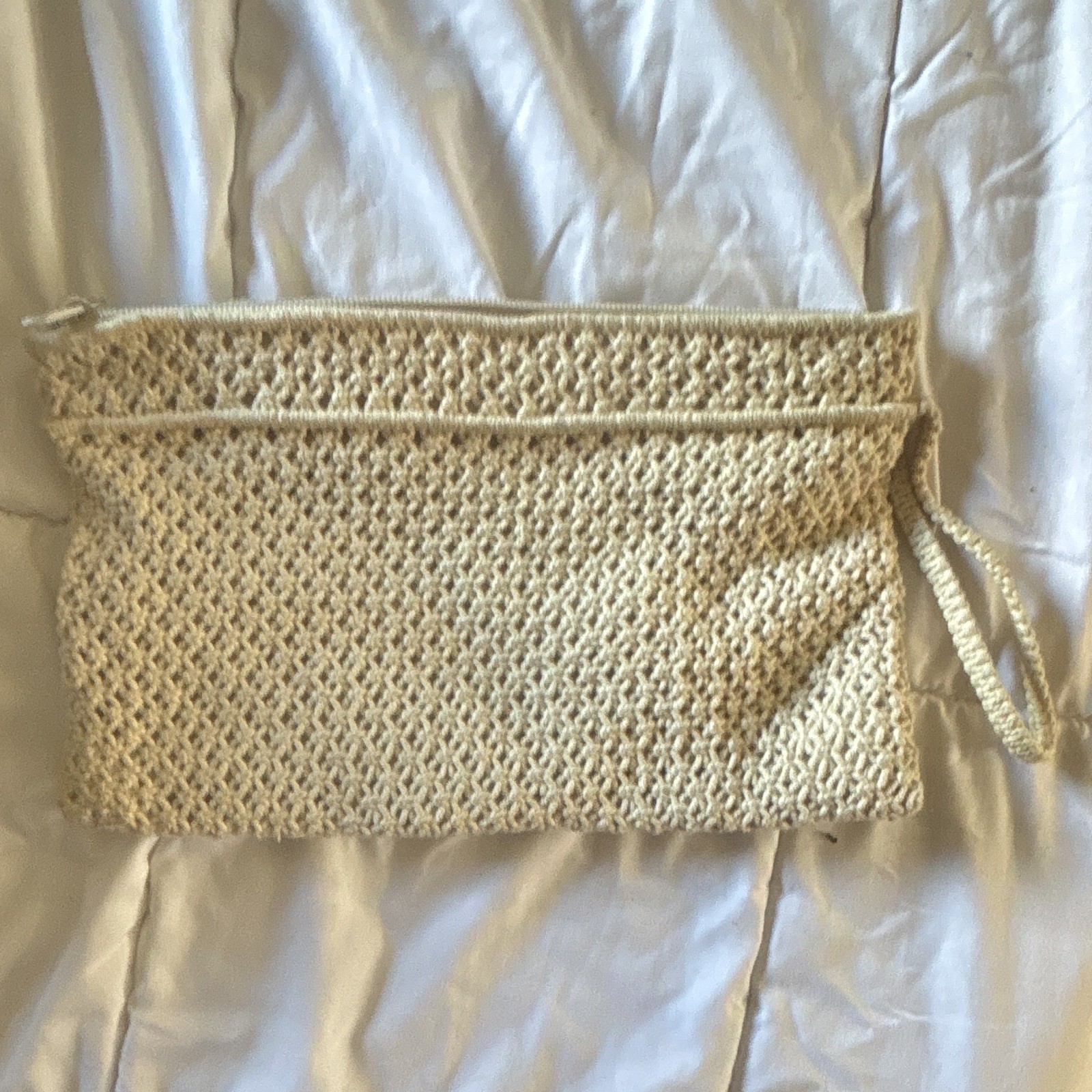 Beige Beaded Zip Wrist Strap Clutch Lined Inner Pockets Bohemian Women’s