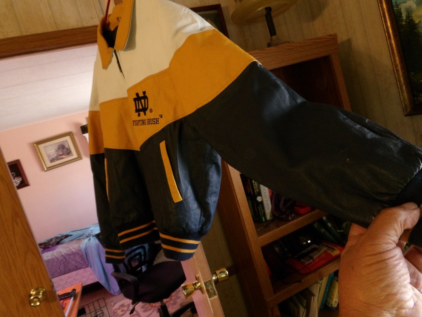 VTG College Phase Varsity Jacket Mens M Yellow Notre Dame Fighting Irish Leather