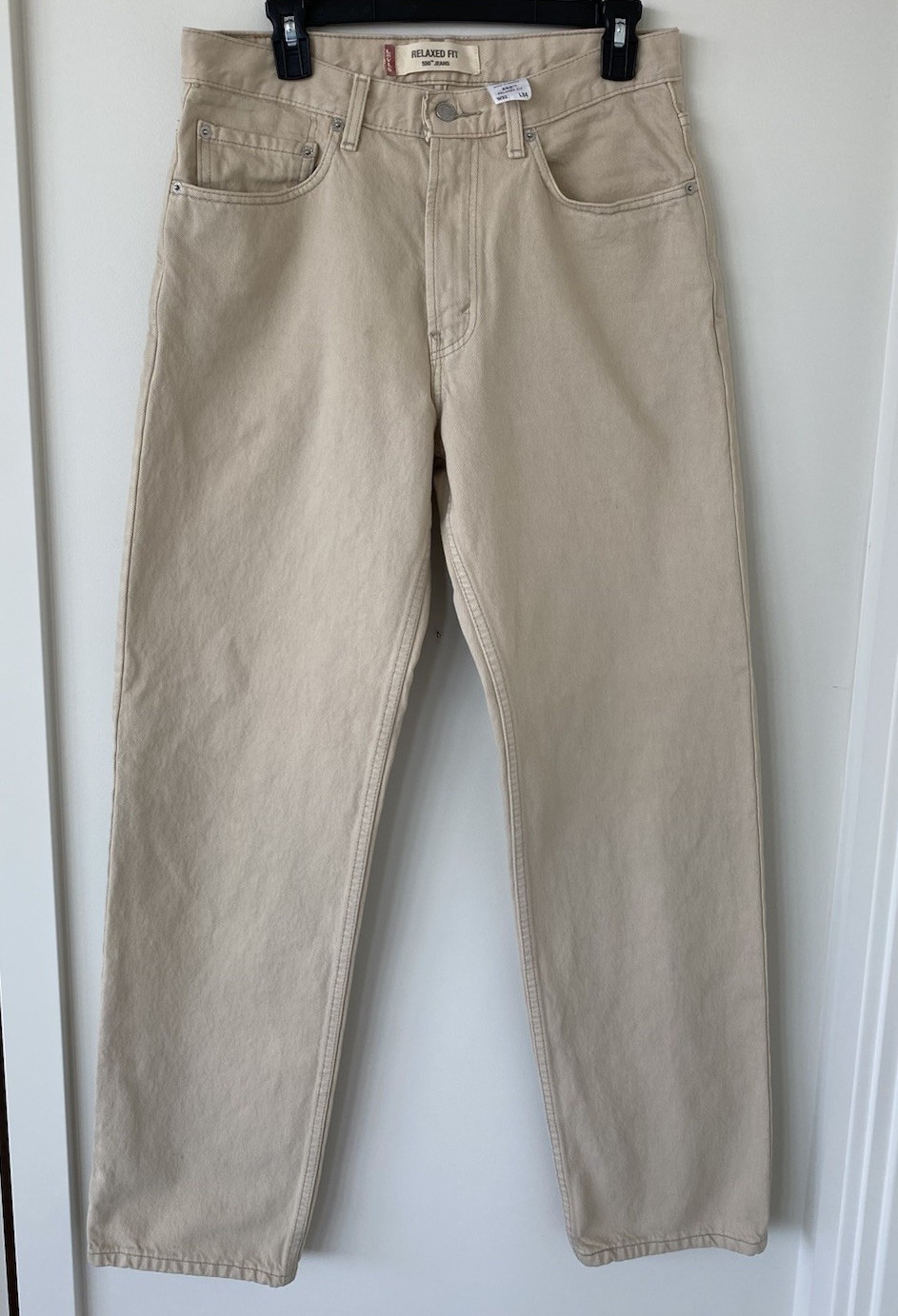 Vintage 2004 Levi’s Men’s 550 Series Relaxed Beige Straight Leg jeans. 32×34