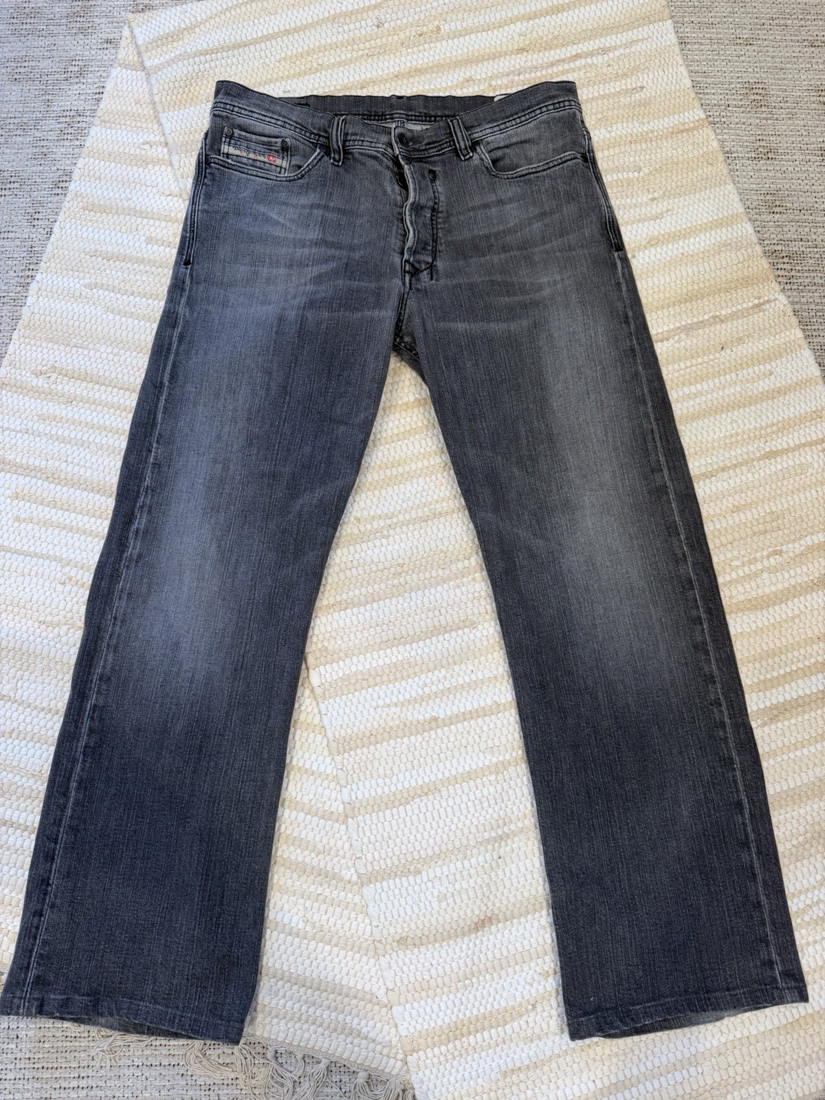 Vintage Diesel Men’s Gray Dark Wash Relaxed Stretch Jeans Made in Italy 34×32
