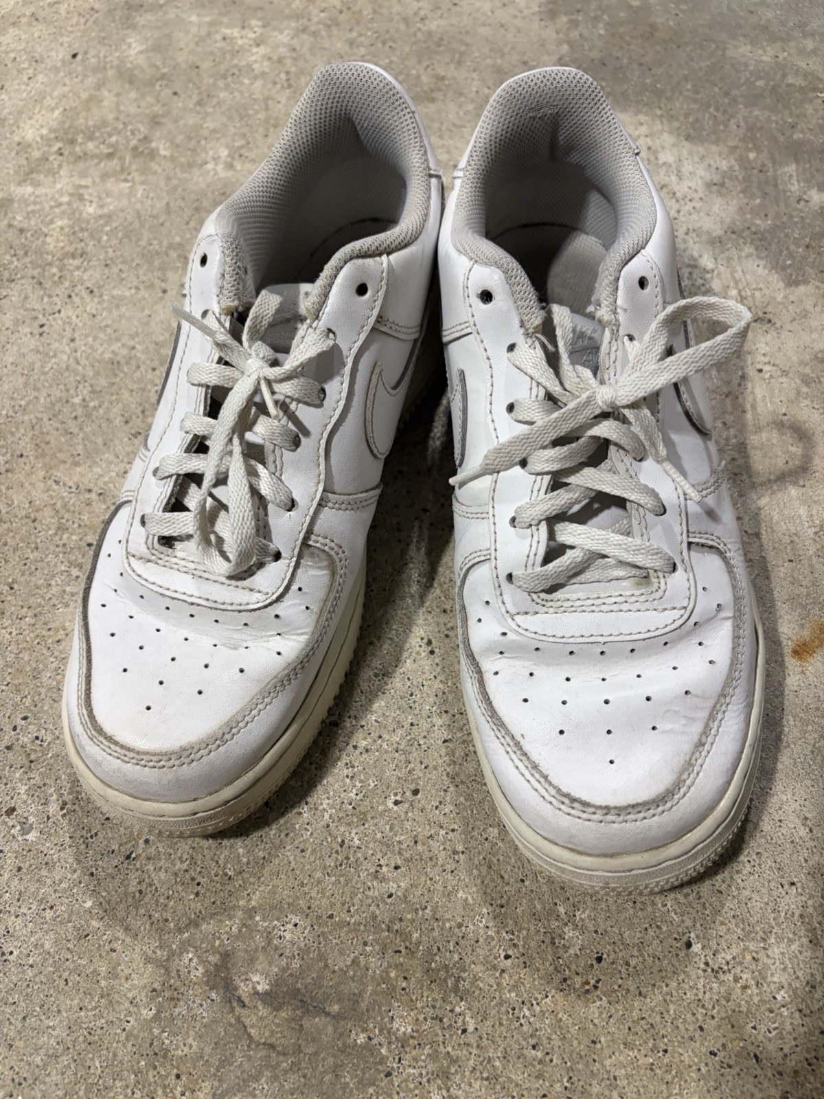 Nike Air Force 1 Low Top White Leather Lace-Up Sneakers DH2920-111
