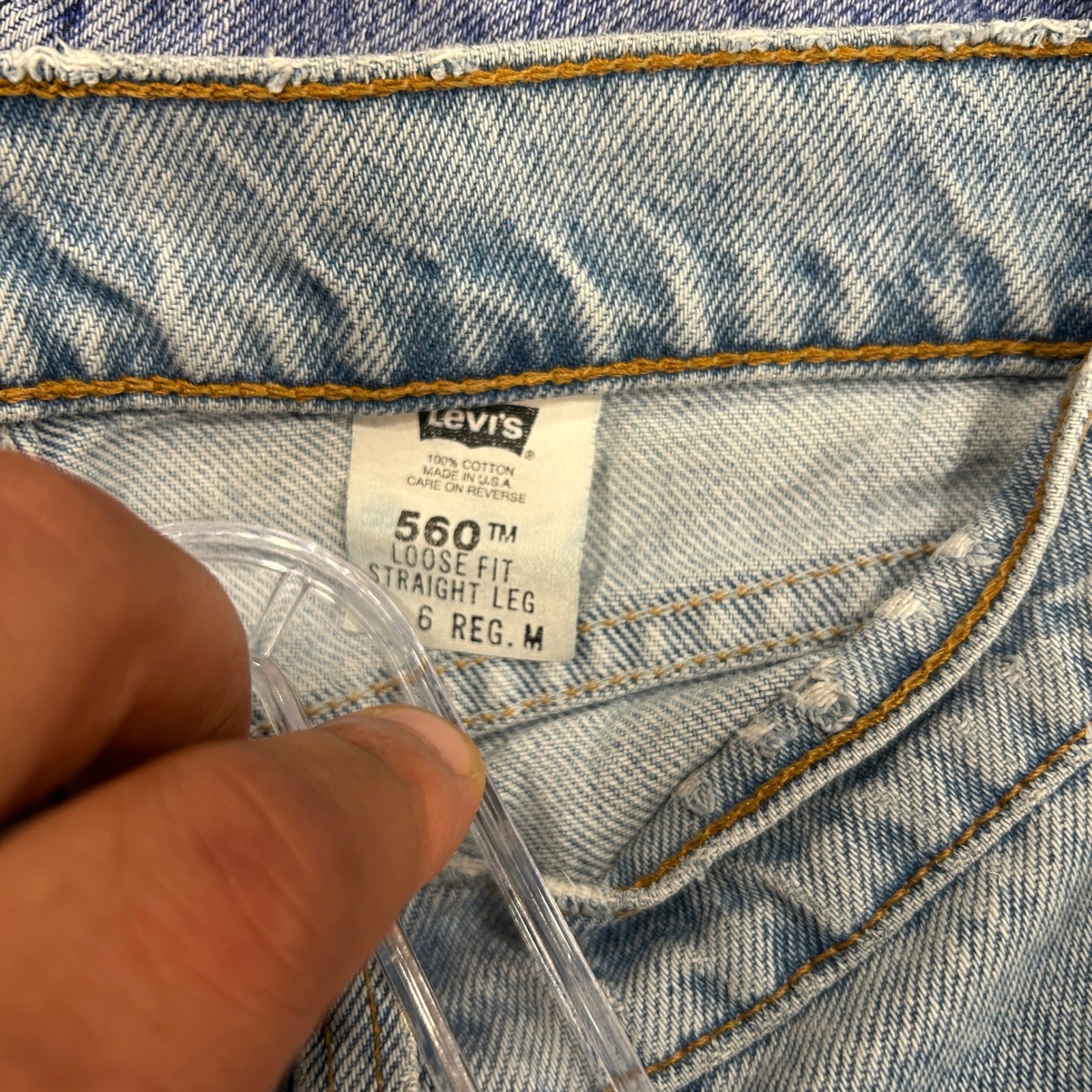 Vintage Levis 560 Jeans 6 REG Womens Loose Fit Light Wash Made in USA