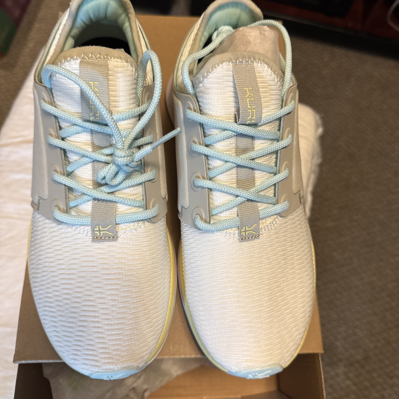 KURU Atom Women’s 7.5 Wide Casual Walking Training Shoes White Ice Blue NWB!