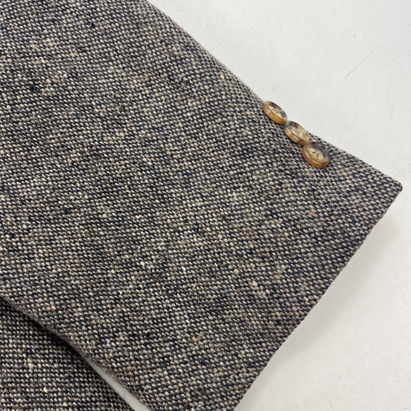 Vintage Orvis Wool Tweed Sporting Blazer Leather Elbow Patches Brown Size 42 R