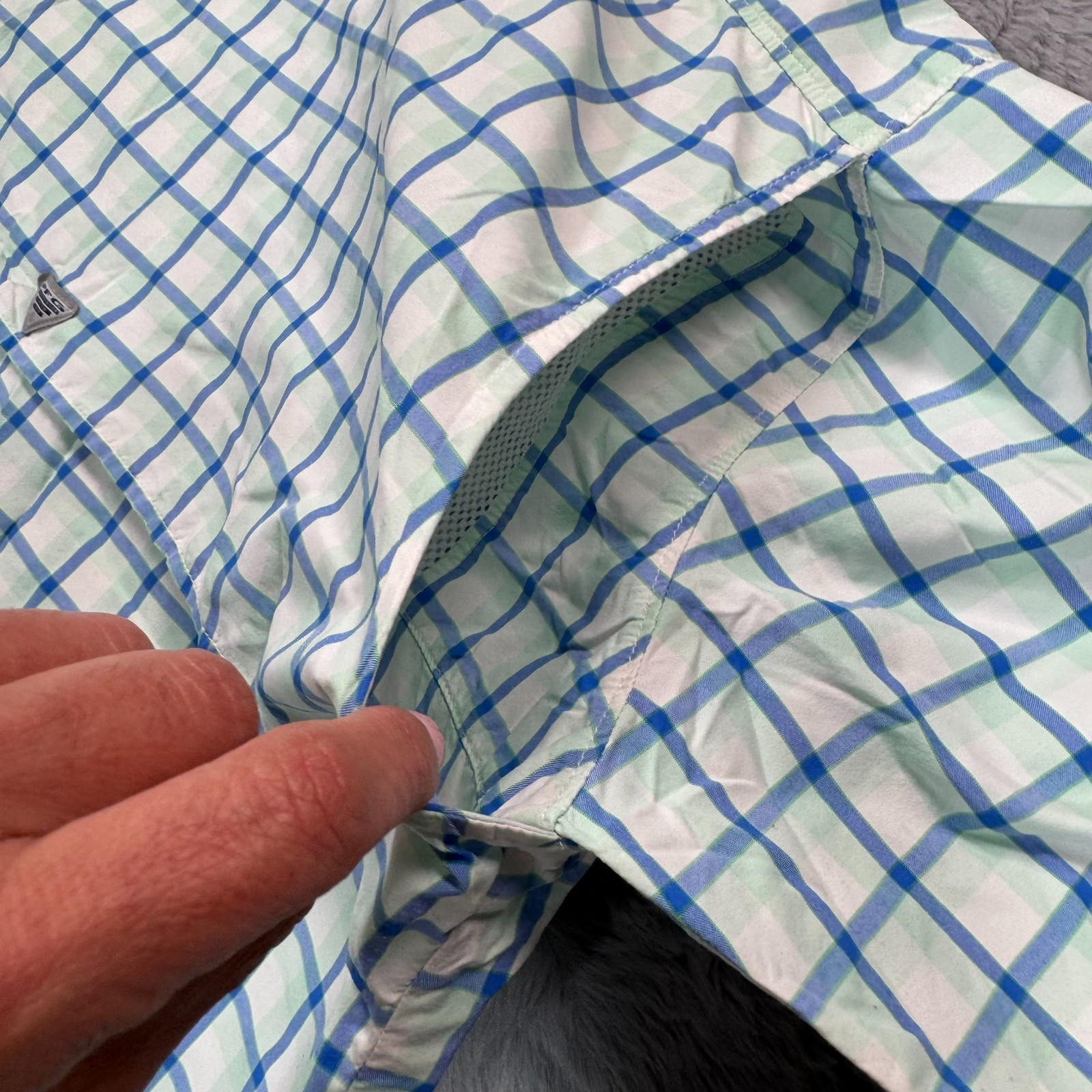 Columbia PFG Super Bahama Button-Down Shirt Women’s L Green Plaid Nylon Fishing
