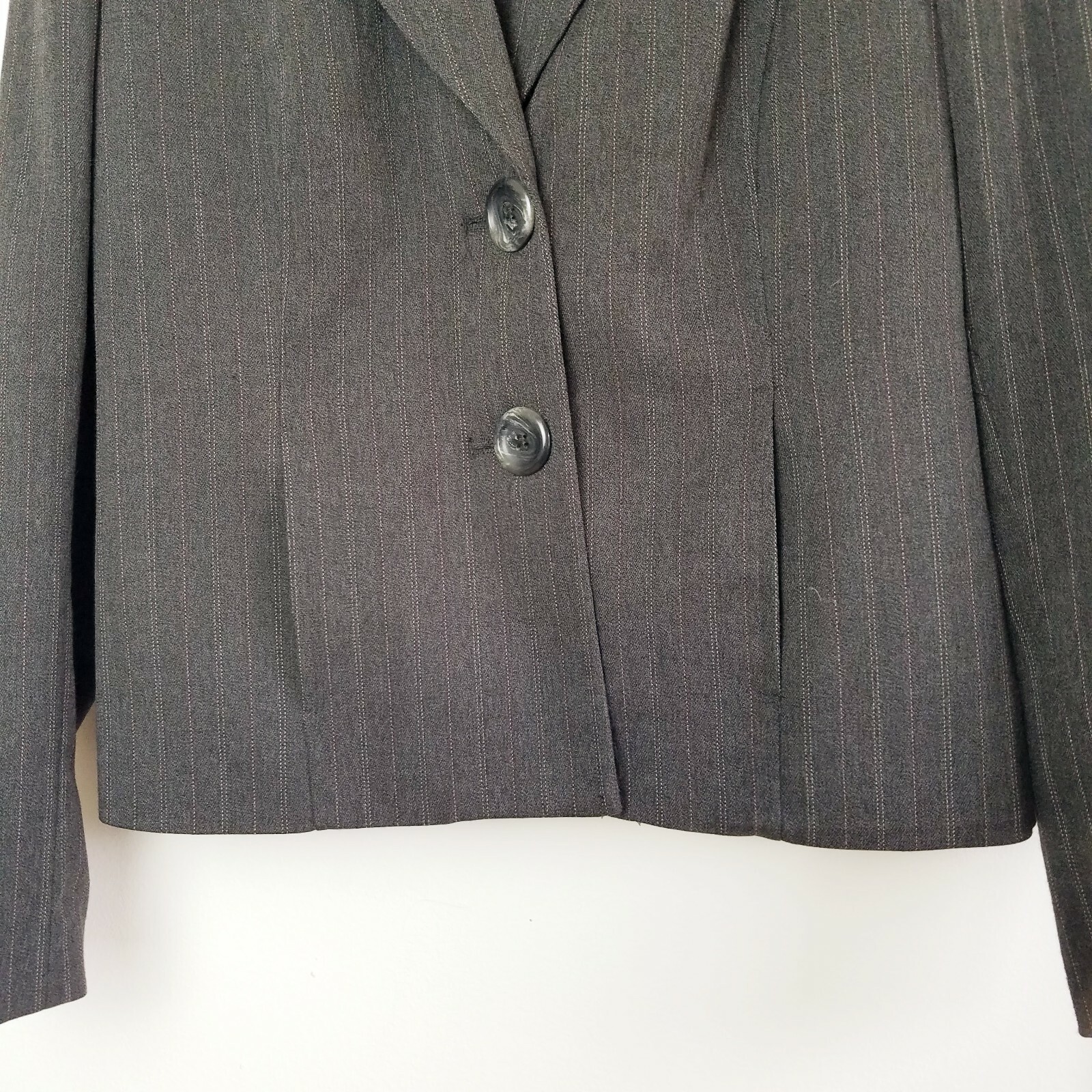 2 Pc Top/Jacket XS Black Gray Casual Corner Knit Sleeveless Van Heusen Striped
