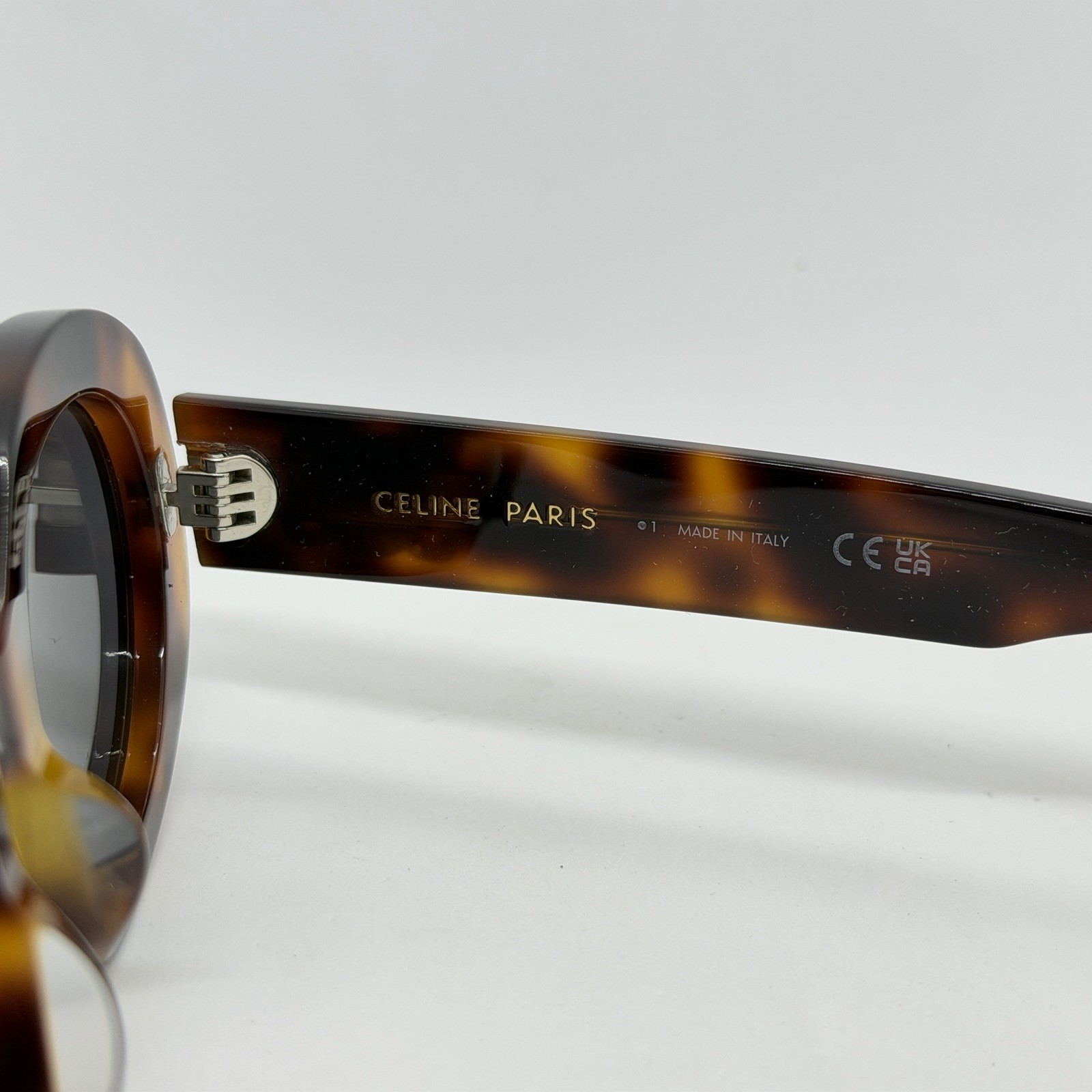 CELINE Triomphe women’s oval sunglasses + hard case +bag 52mm CL40194U Tortoise