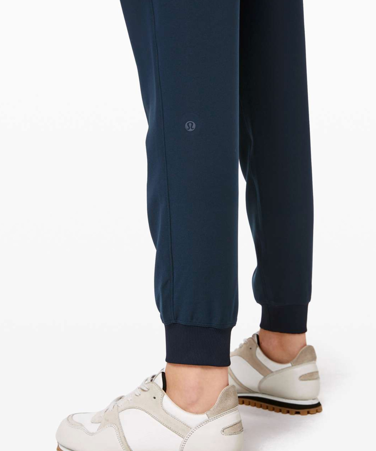 $118 LULULEMON – W5BZDS True Navy Blue On the Fly Jogger Pants – Women’s 4 🔥