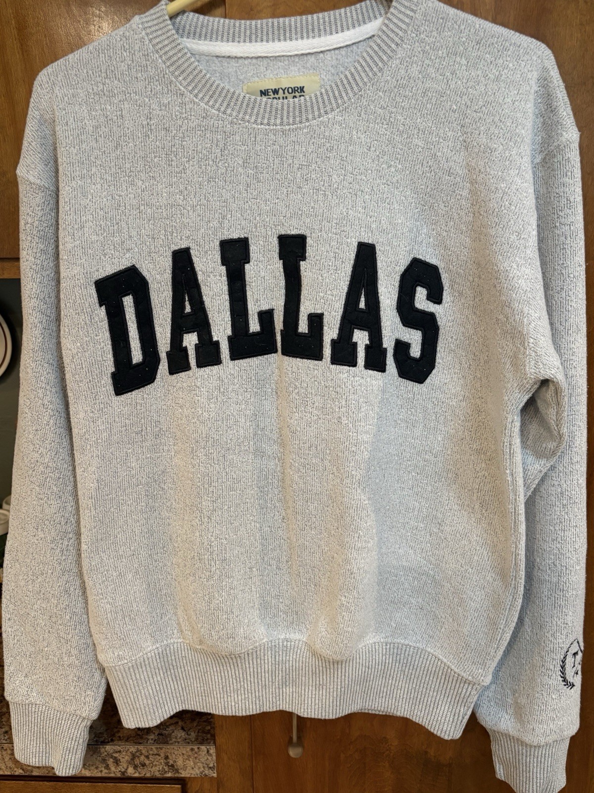 Newyork Popular Men’s Gray M Cotton Crewneck Pullover Sweatshirt Embroidered