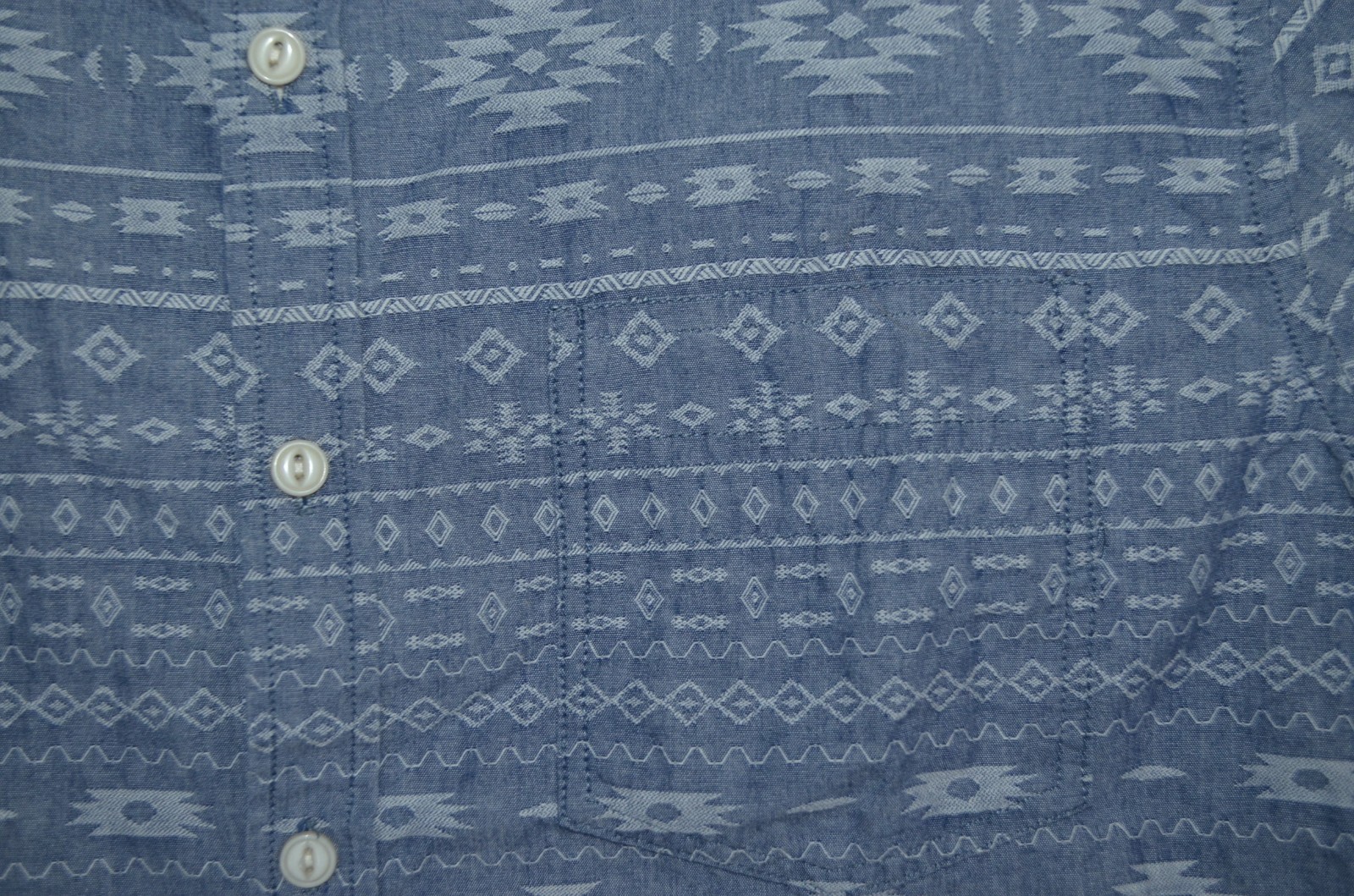 7 Diamonds Shirt Mens Medium Button Up Light Blue Aztec Sun Trails Cotton