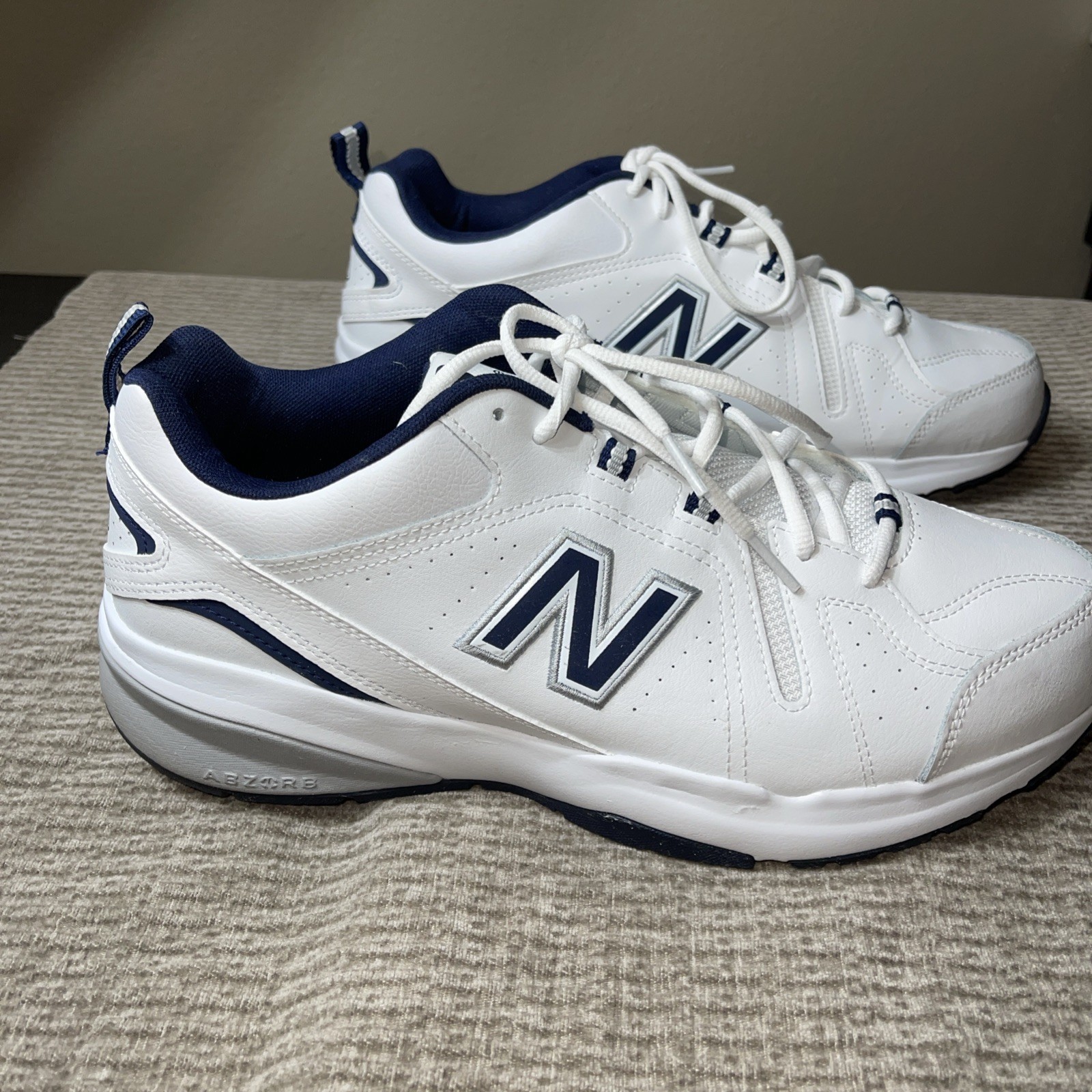 New Balance 608 Men’s Size 12 4E Leather Sneakers White/Navy MX608WN5