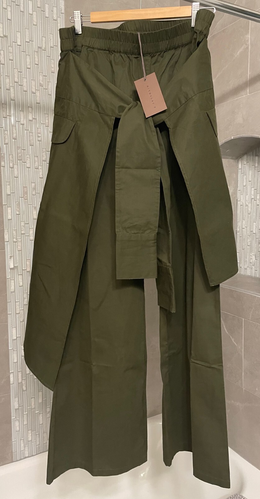 NWT $485 SoHo Designer Nicholas K Free People Micah Pants Green Tie Wrap L Large