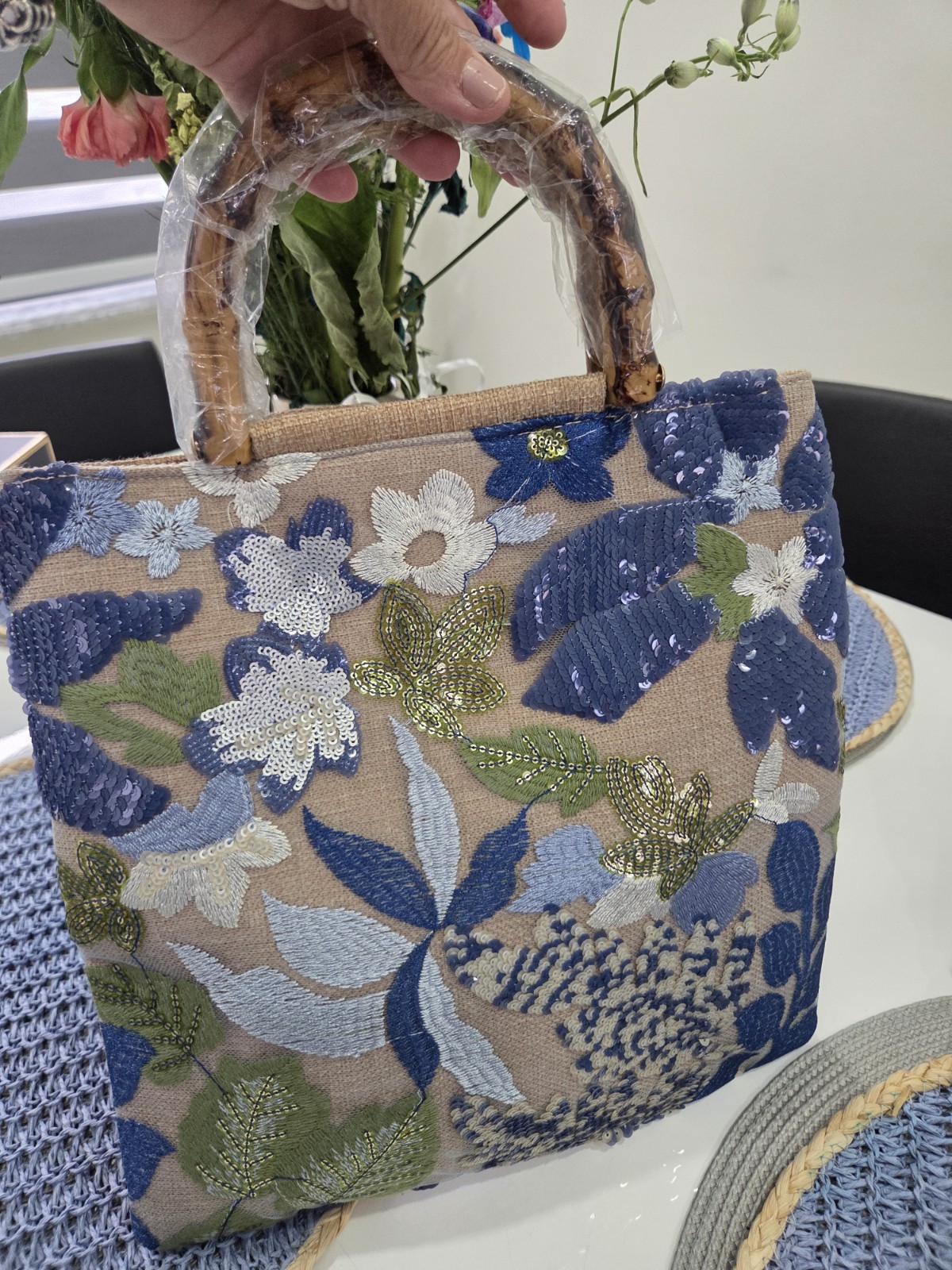 Women’s Beige Blue Green Floral Top Handle Bag Bamboo Handles Magnetic Lined