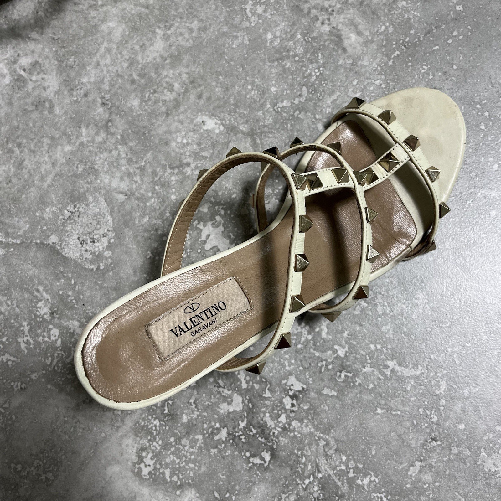 Valentino Garavani Rockstud Studded Caged Slide Sandals Leather Cream 39 8.5 US
