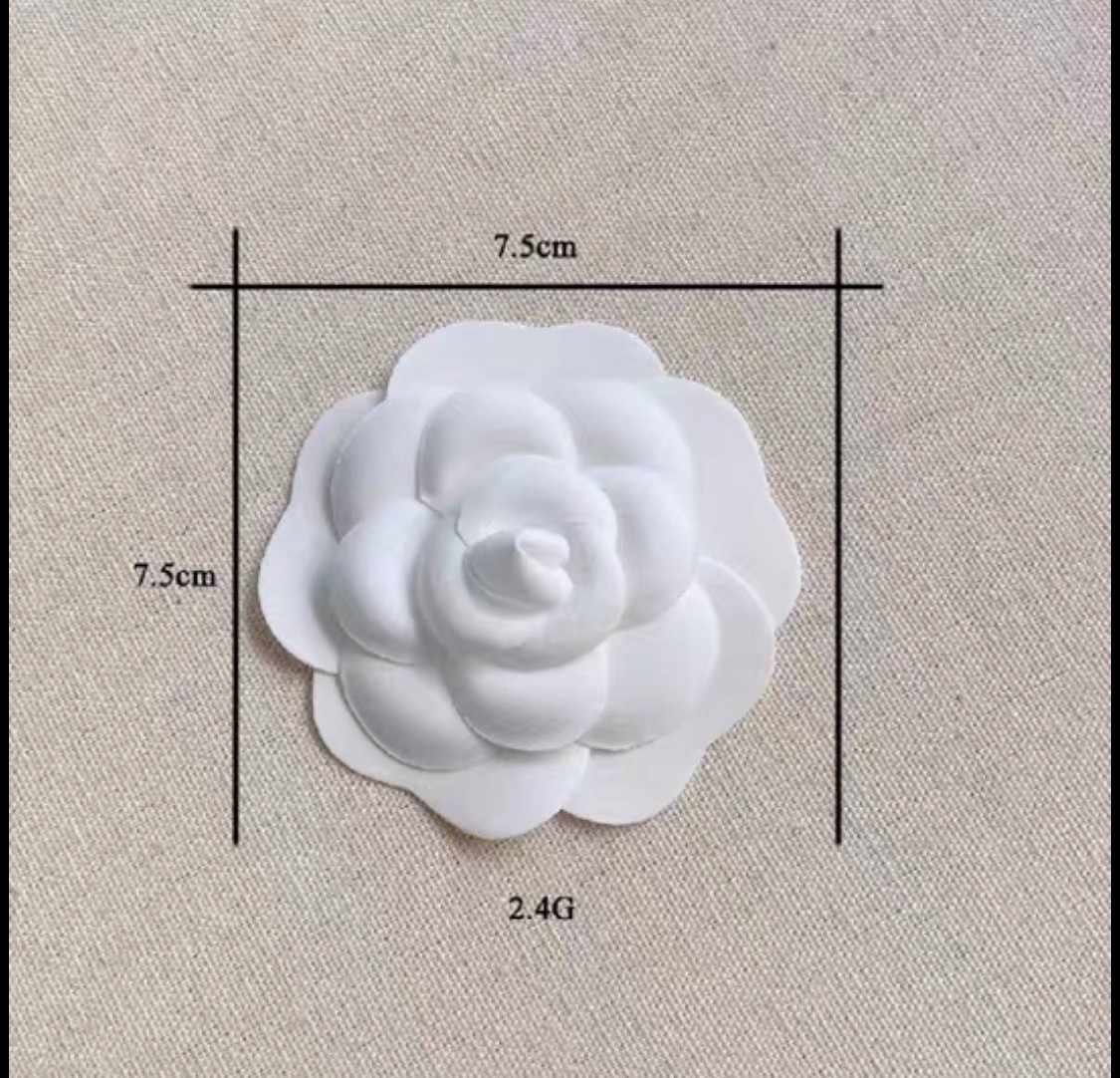 10 X CHANEL Classic White Camellia Flower Stickers (Paper, 7.5cm) Holiday Wrap