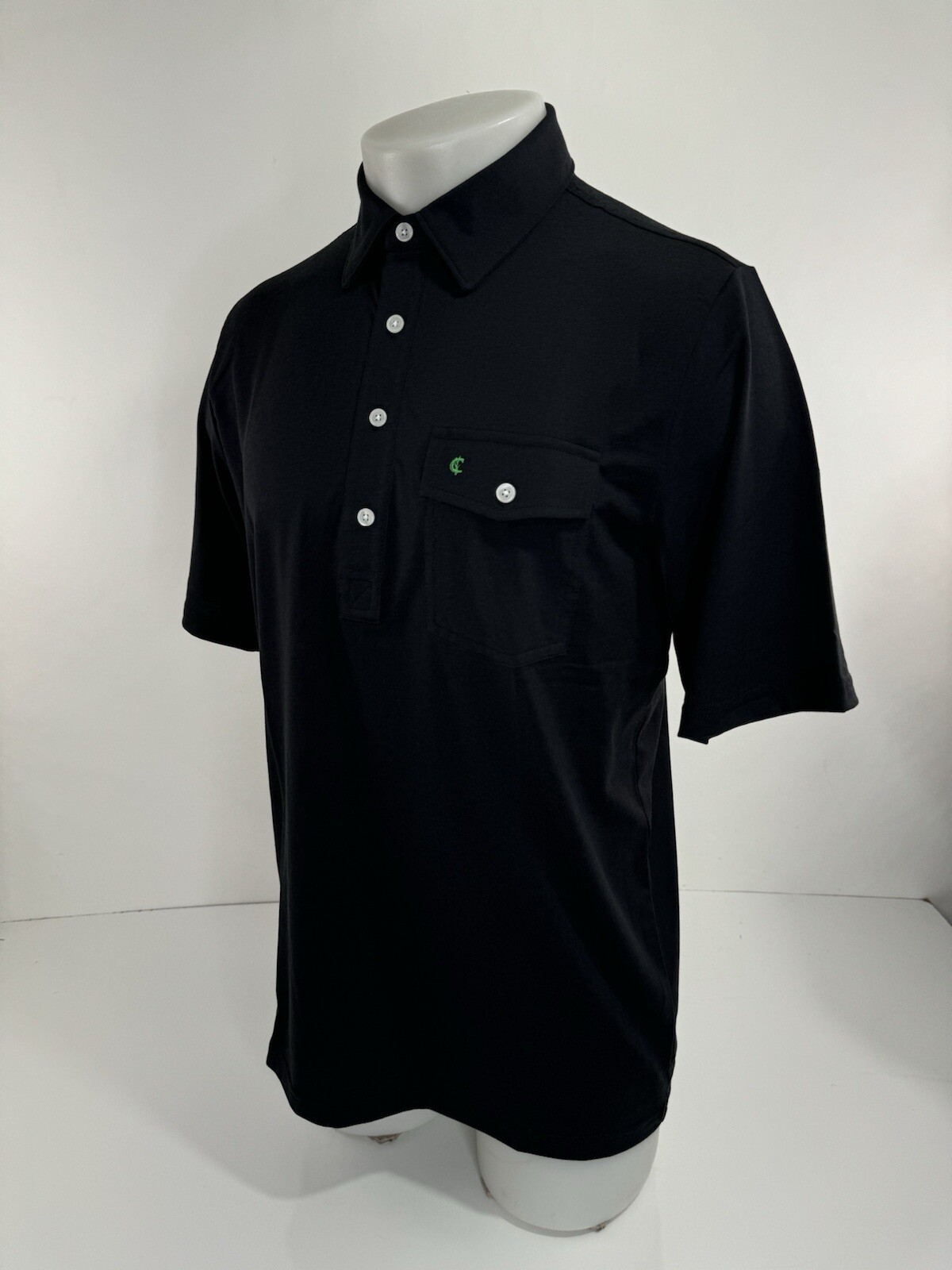 CRIQUET Austin – NEW w TAG – Embroidered Logo M Pocket Golf Polo Shirt