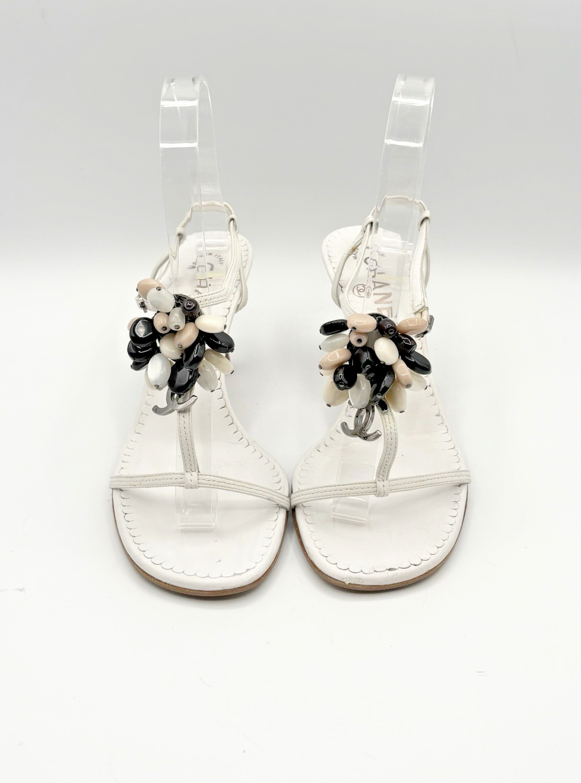 Chanel White Leather T Strap Sandals Beaded Accent CC Logo Vintage Size EU 36.5
