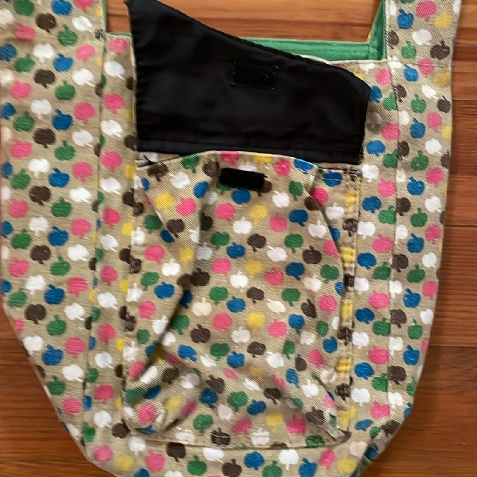 Kavu Canvas Tan Apple Print Shoulder Bag Tote 7x10x3 in