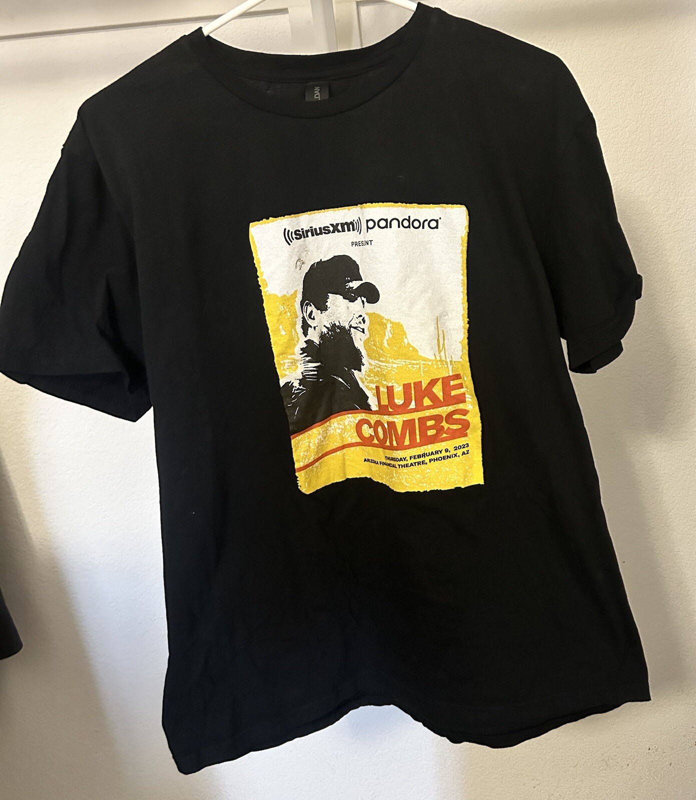 Luke Combs Men’s Large Black T-Shirt Phoenix Arizonia 2/09/2023 Special event