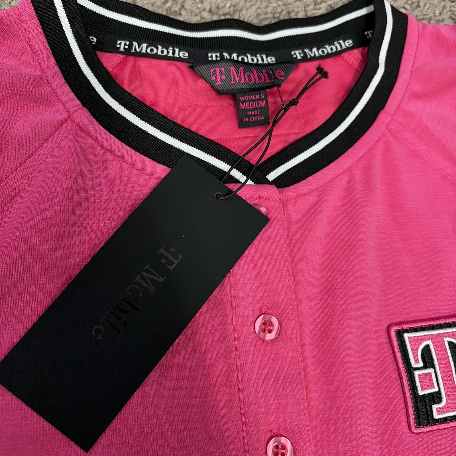 T-MOBILE Employee Uniform Sweatshirt Pink Women’s Medium Half Zip