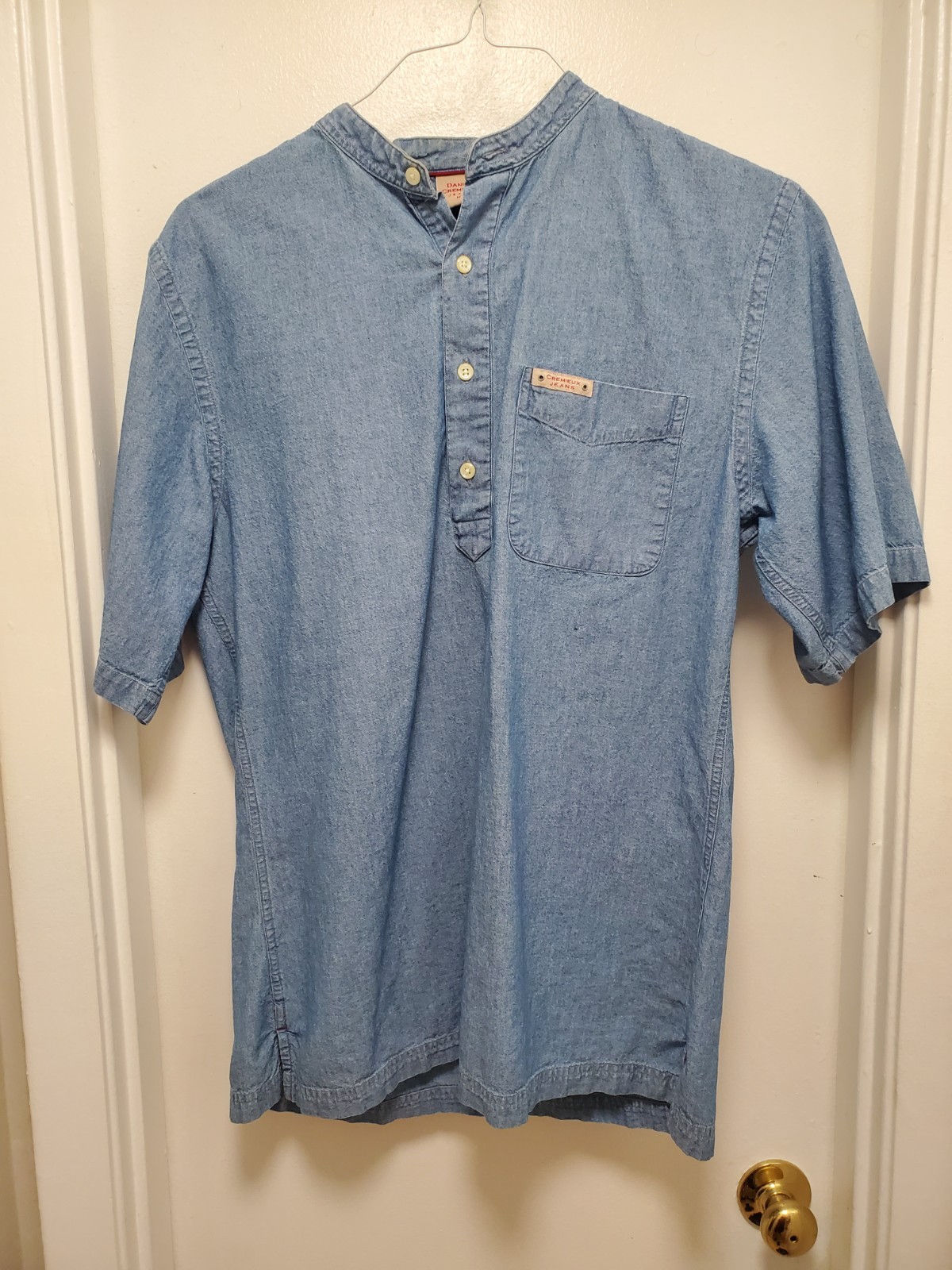 Daniel Cremieux Jeans Men’s Medium Chambray Popover Shirt Blue Short Sleeve Sug