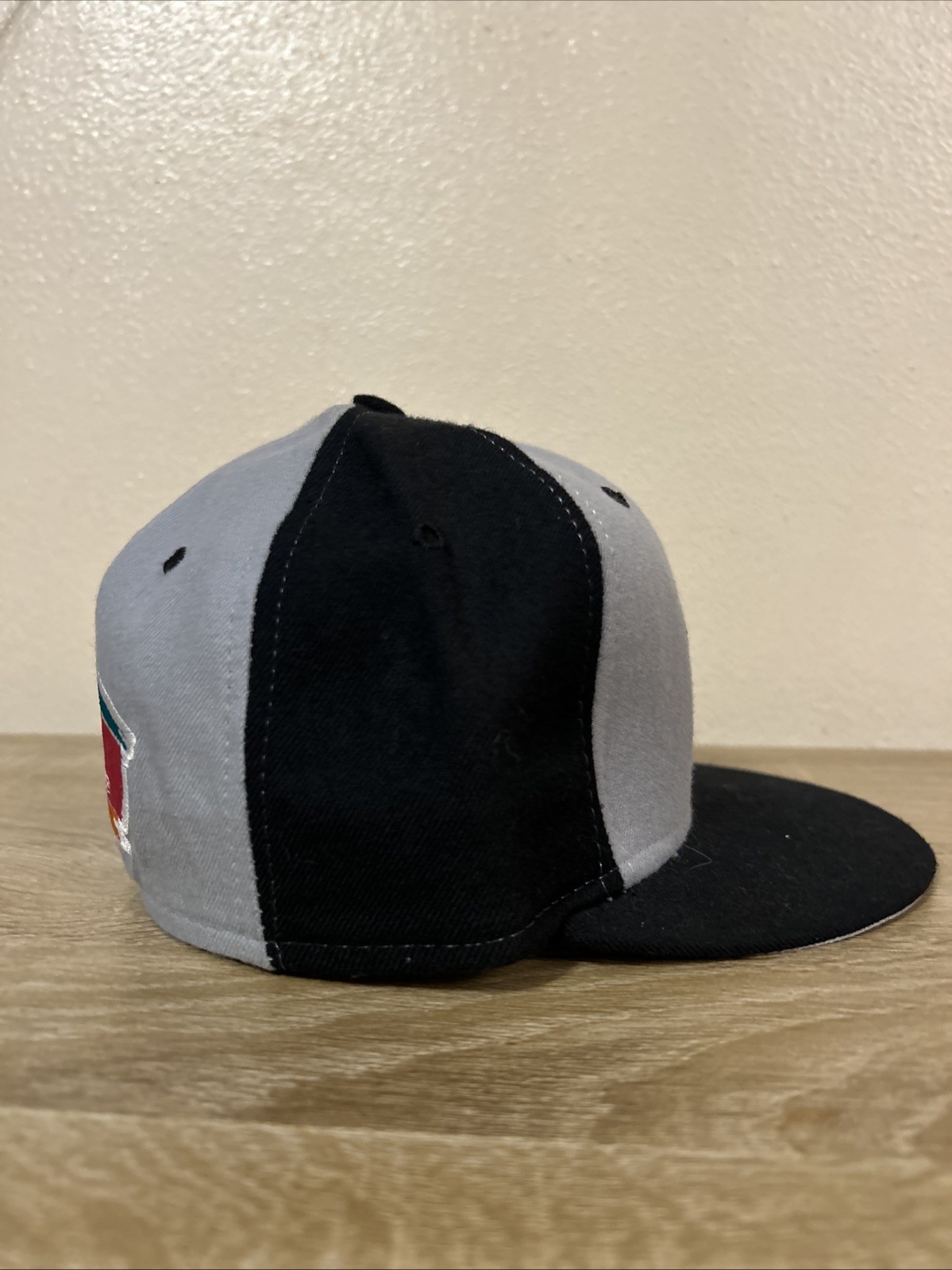 Rare Vintage 90’s San Antonio Spurs New Era Official NBA Hat Sz 6 3/4 NWT USA
