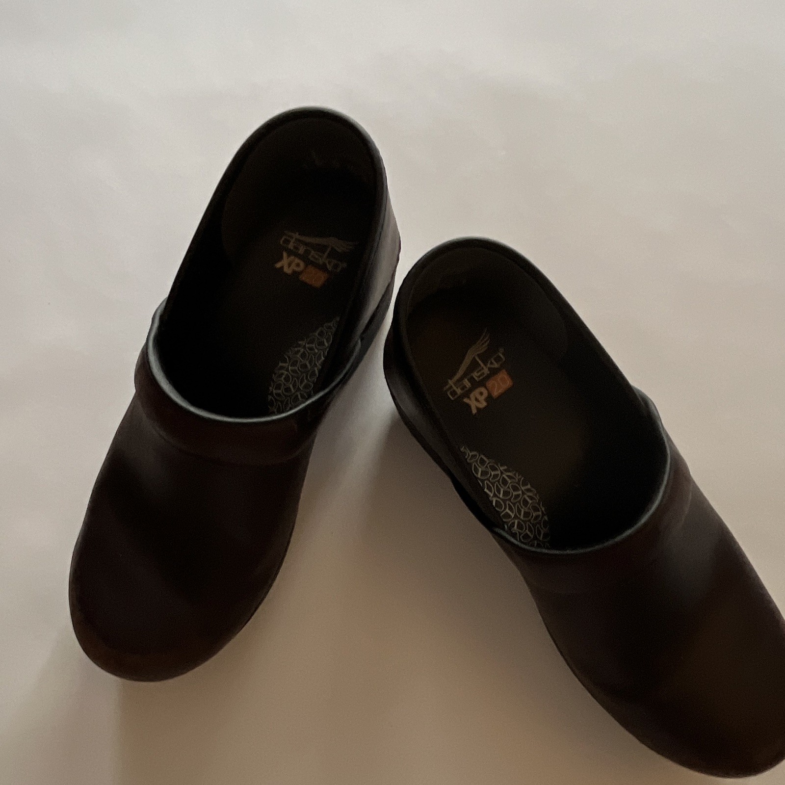 Dansko XP 2.0 Brown Leather Slip-On Clogs Comfort Non-Slip Women’s 8