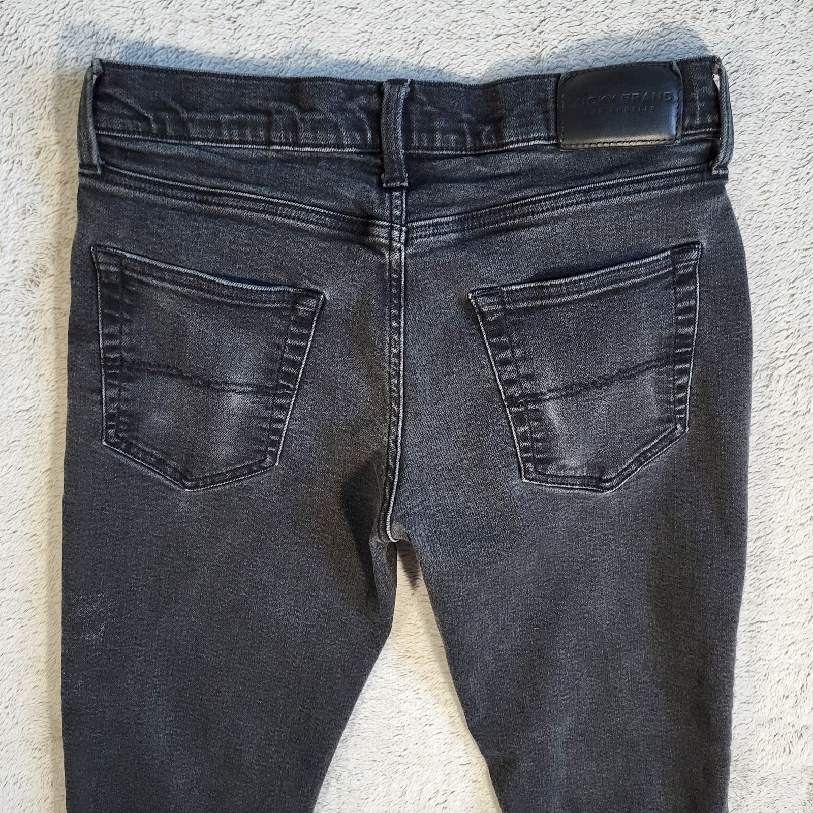Lucky Brand 223 Straight Jeans Mens 30×30 Black Medium Wash Distressed Stretch