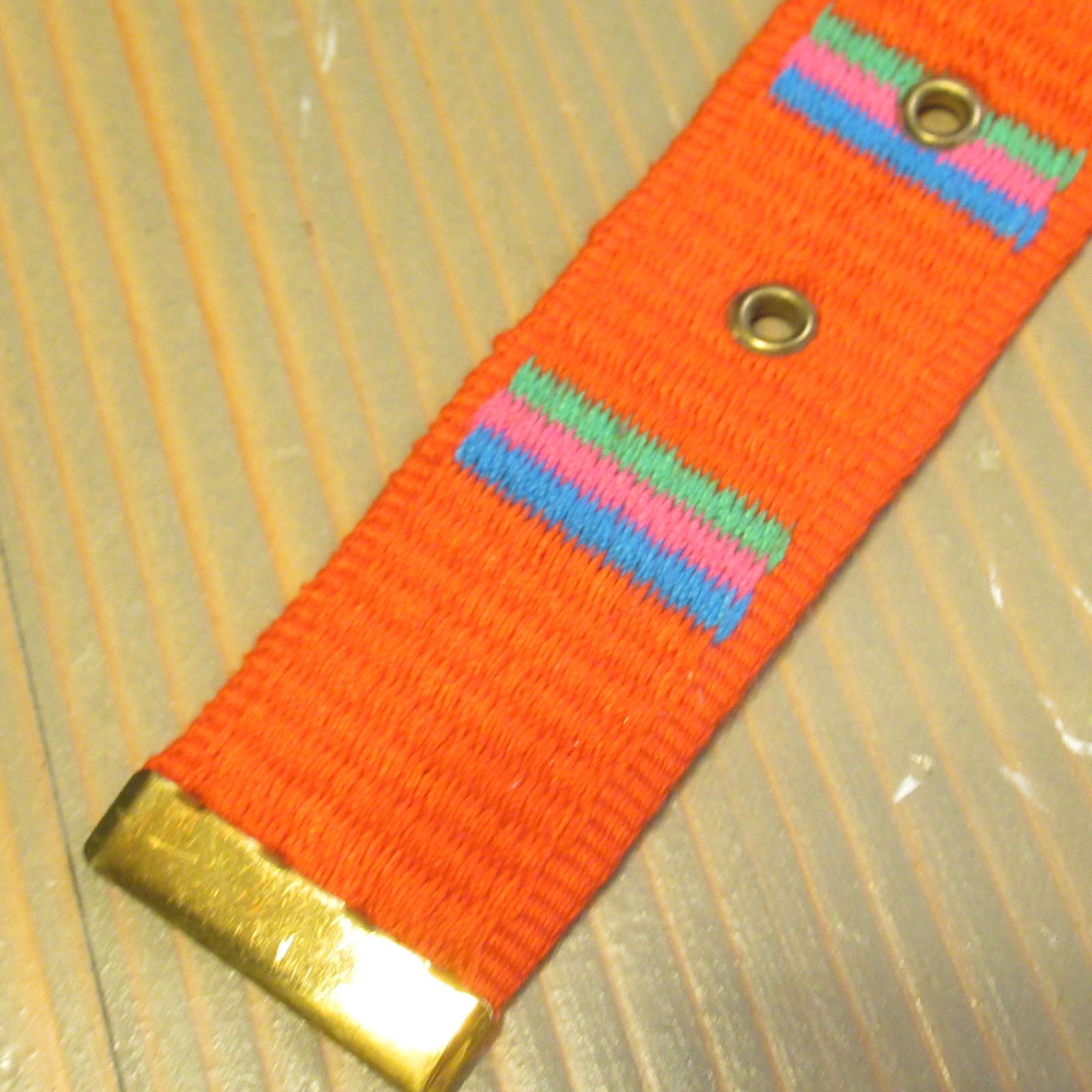 Liz Claiborne Embroiderd Belt L Red Blue Purple Striped Gold Tone Buckle Tip