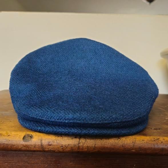 GOORIN BROS Wool Blend Medium Blue Golf Flat Paperboy Cap is O/S. Silk Lined