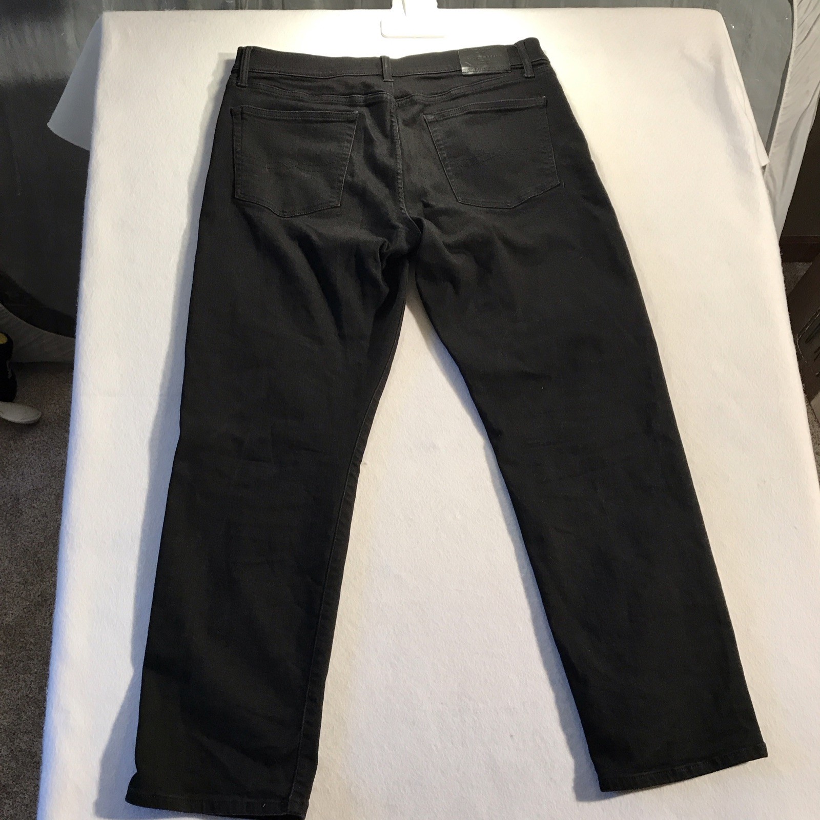 Lucky Brand Men’s Straight Fit Black Dark Wash Stretch Denim Jeans 5-Pocket