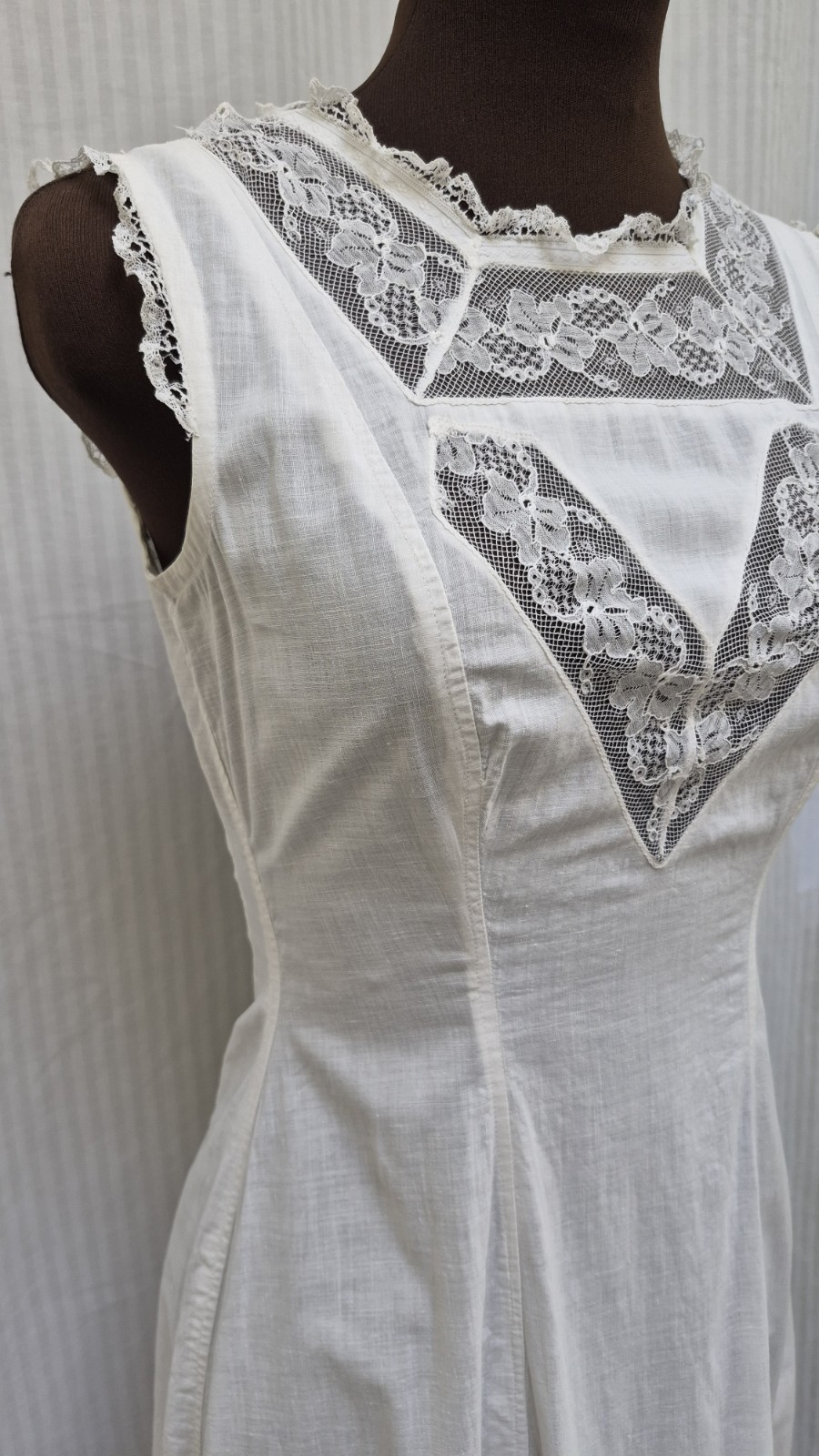 Antique 1900’s White Cotton & Lace Princess Petticoat Slip Dress – Size XXS