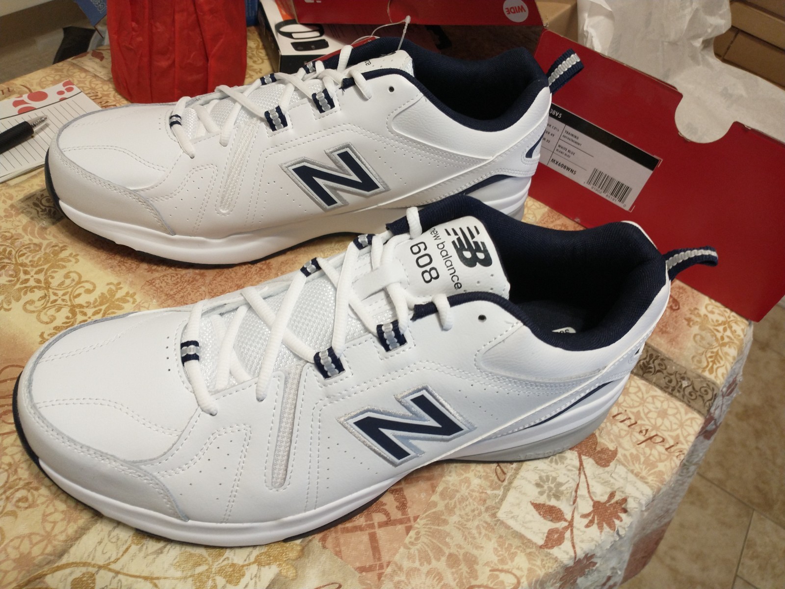 NEW New Balance Mens Shoes Size 14/4E 608 V5 MX608v5 White Lace-Up Sneakers