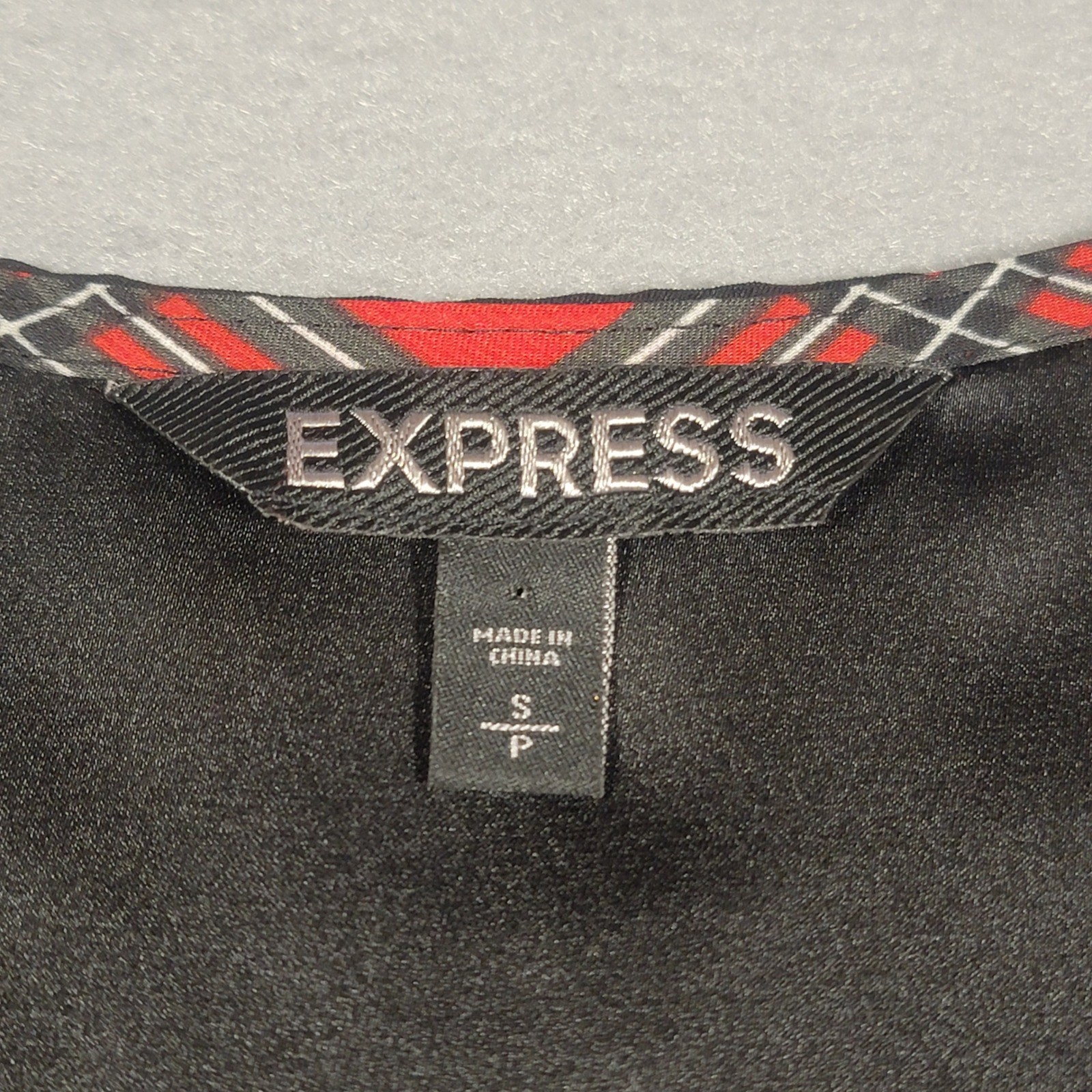 Express Plaid Zip Front Blouse Red Black 3/4 Sleeve High-Low Hem Women’s Small