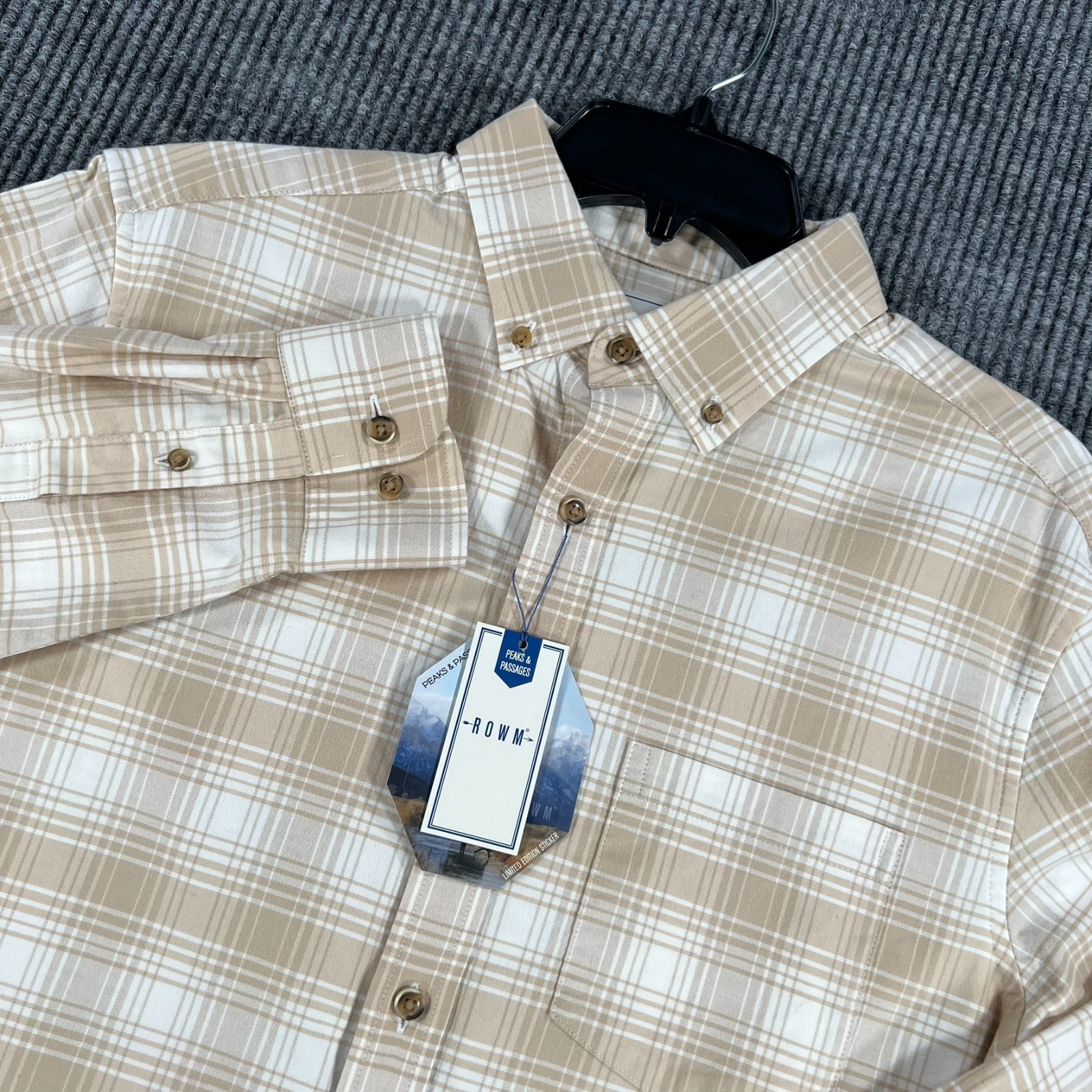 Rowm Shirt Mens Medium Beige Plaid Long Sleeve Button Down Casual Comfort New