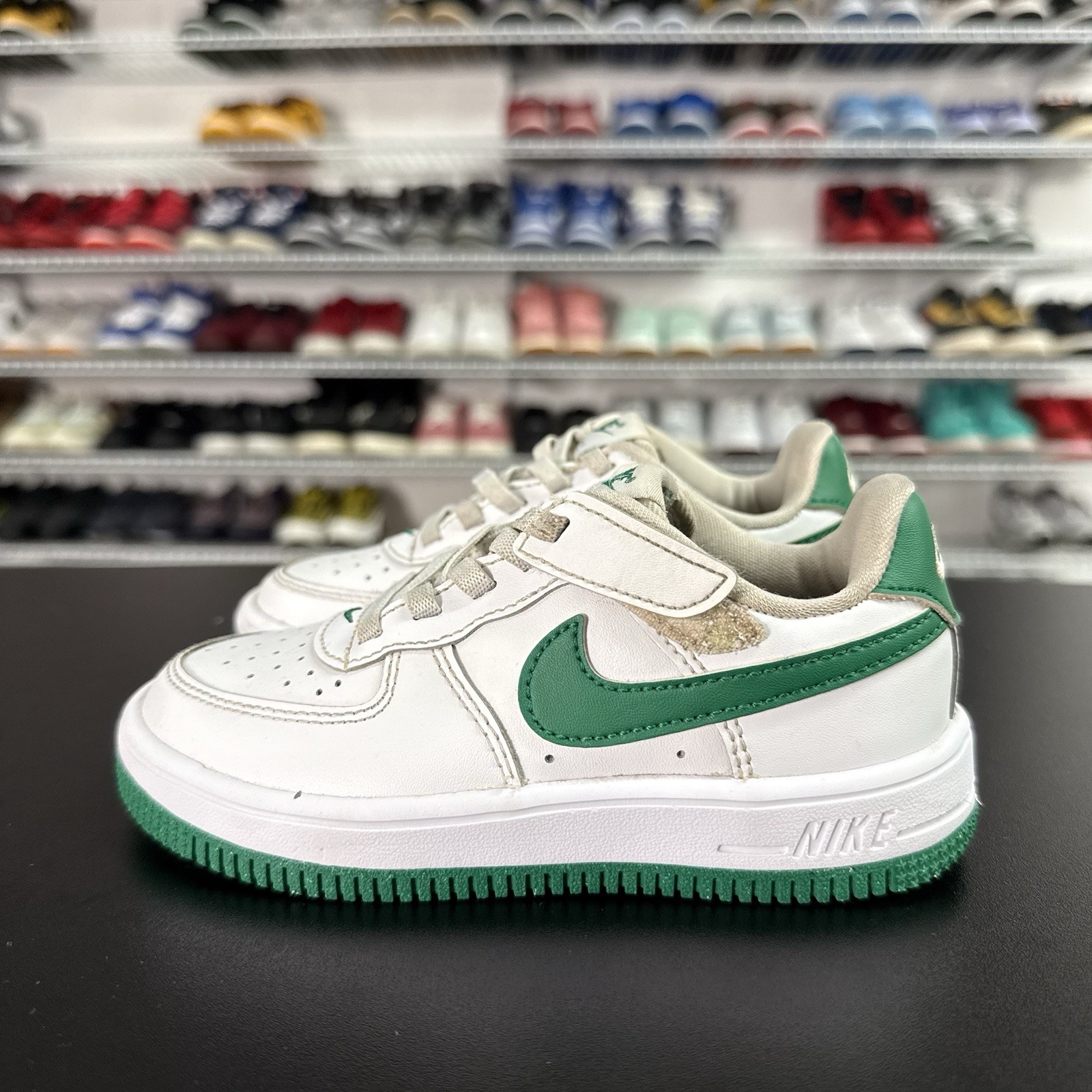 Nike Air Force 1 Low EasyOn White Malachite Green FN0237-103 Kids Size 10