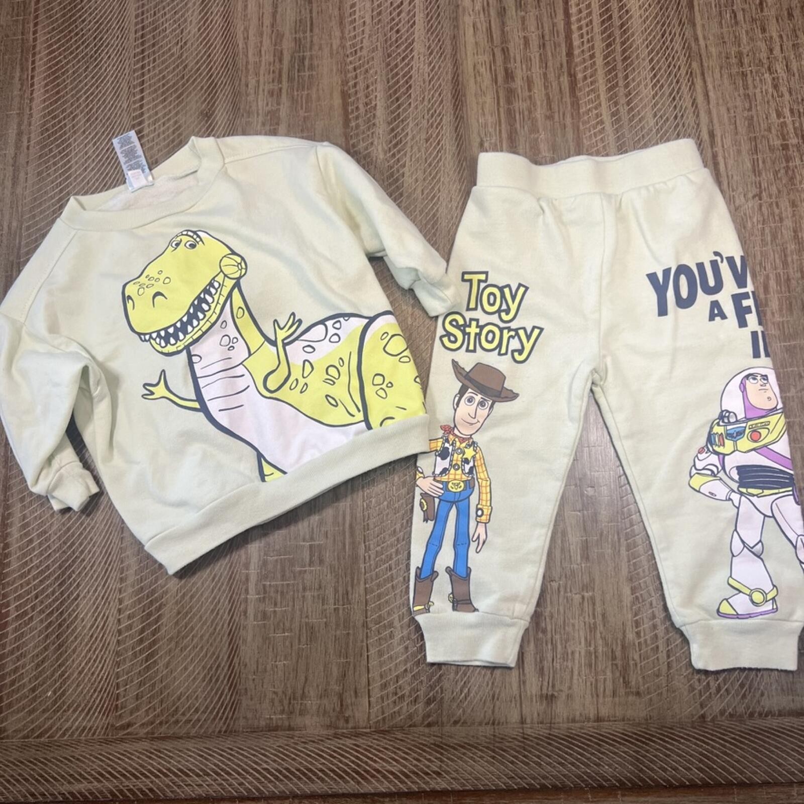 Baby Boy Disney Baby Toy Story Matching Crew Neck sweatsuit – 12M